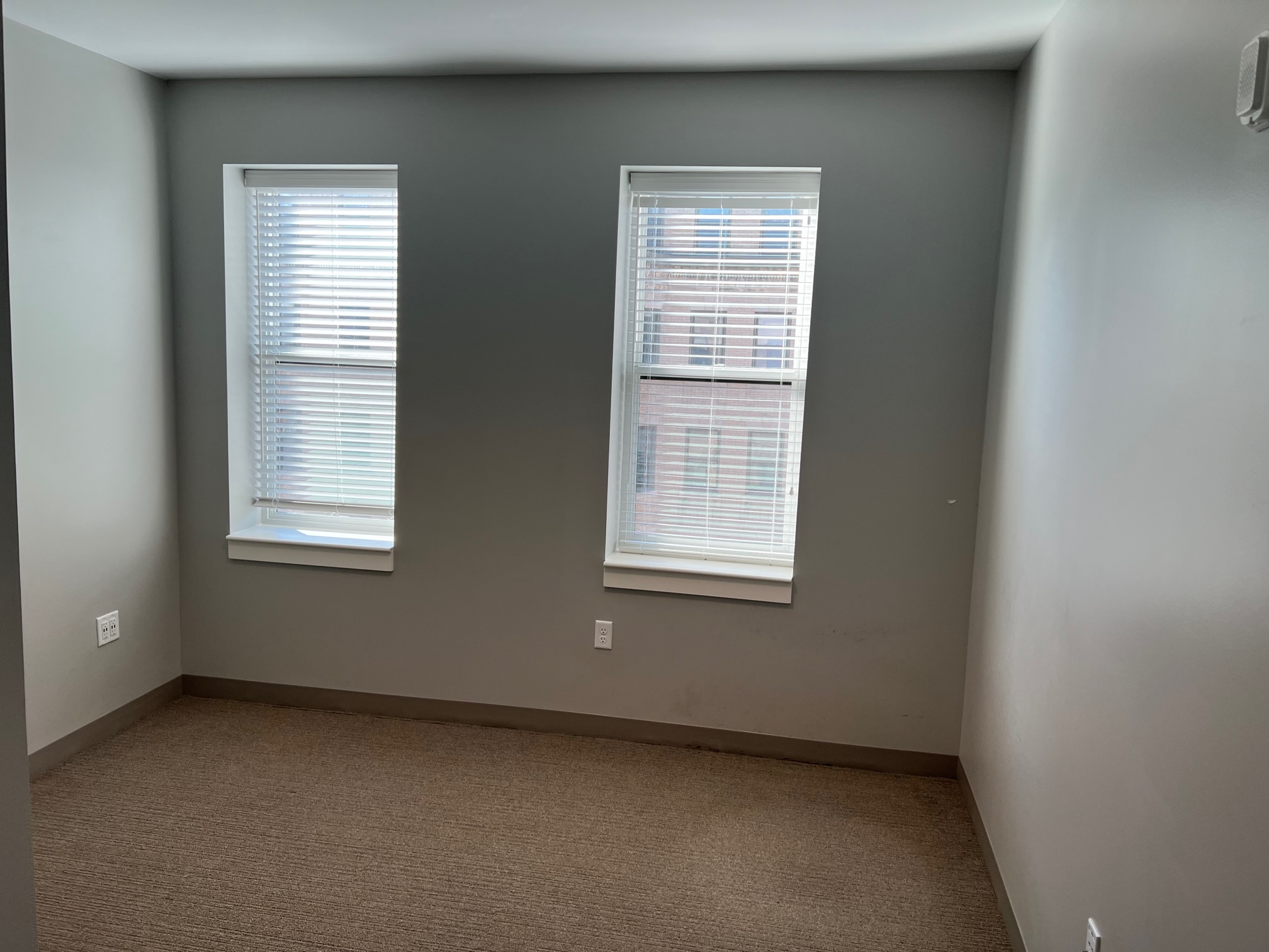 100 Hemenway St, Fenway