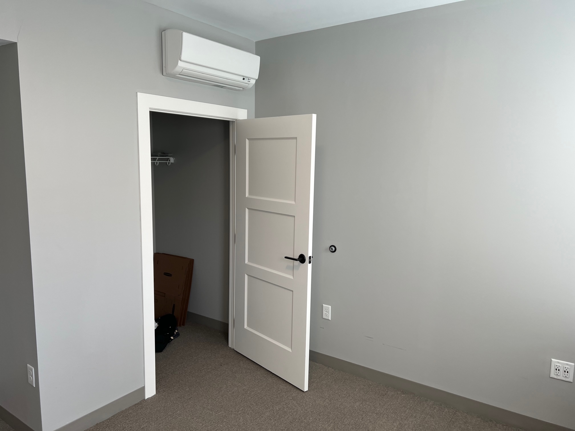 100 Hemenway St, Fenway