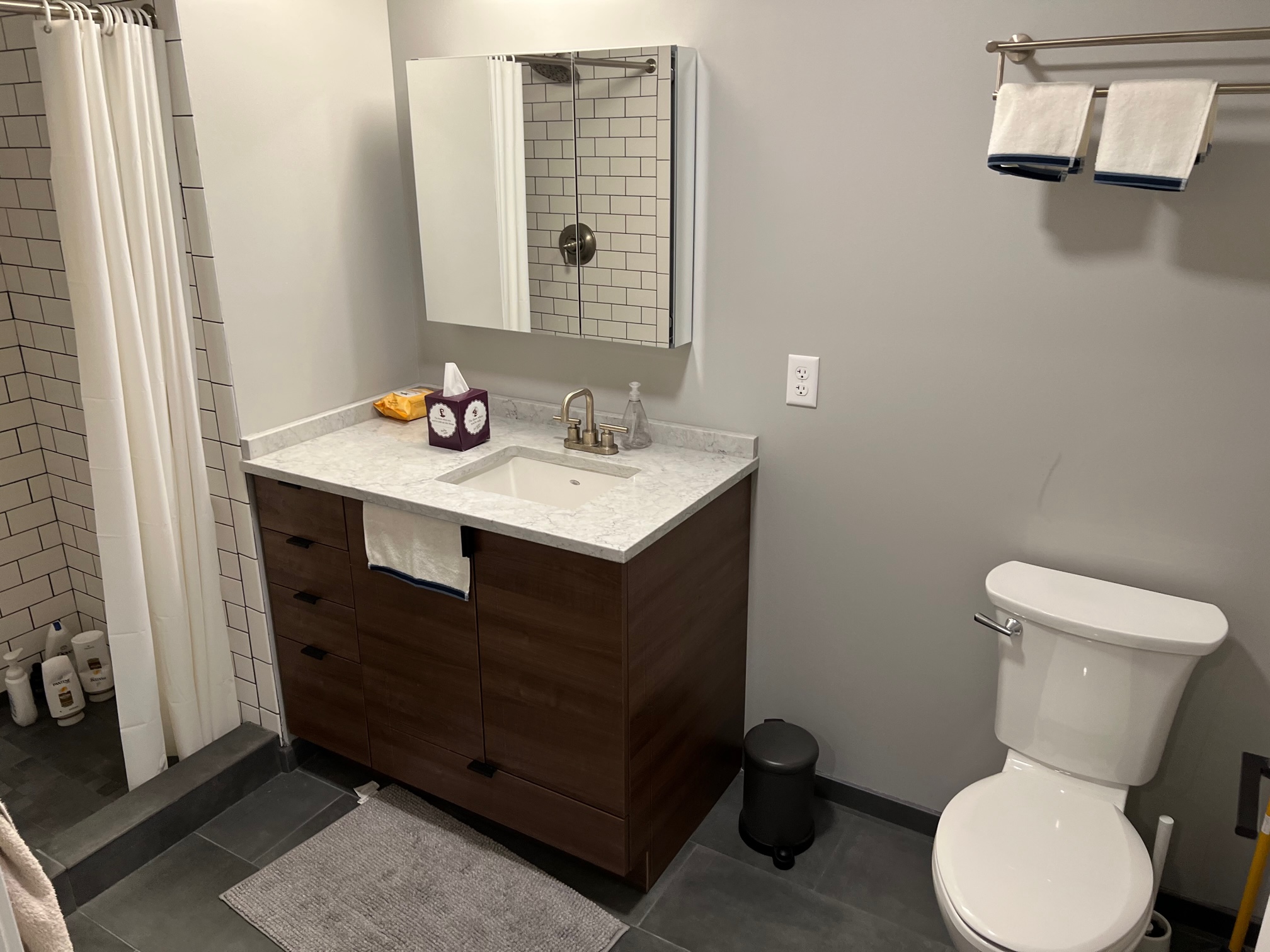 100 Hemenway St, Fenway