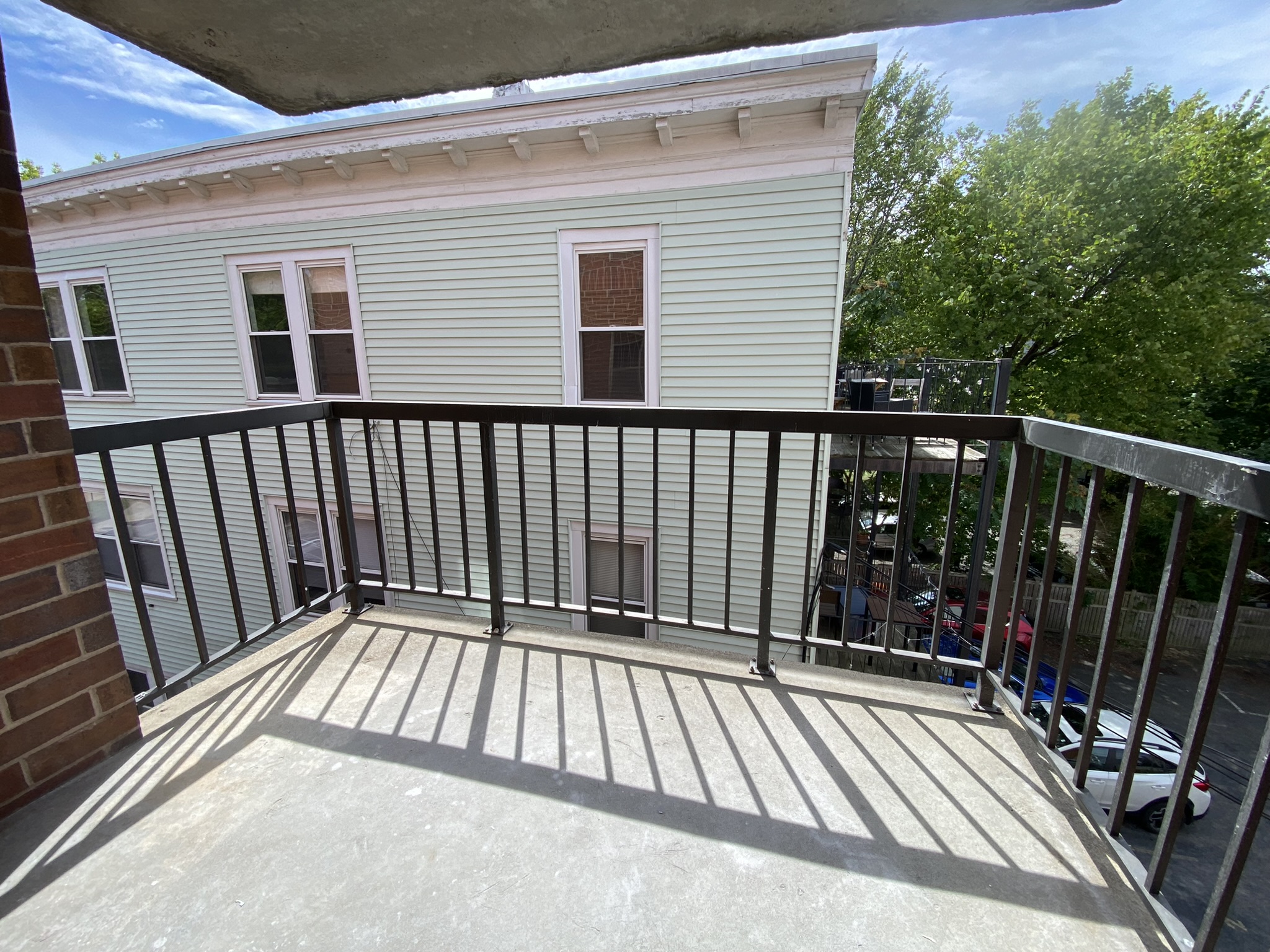 16 Elmer St, Central Square