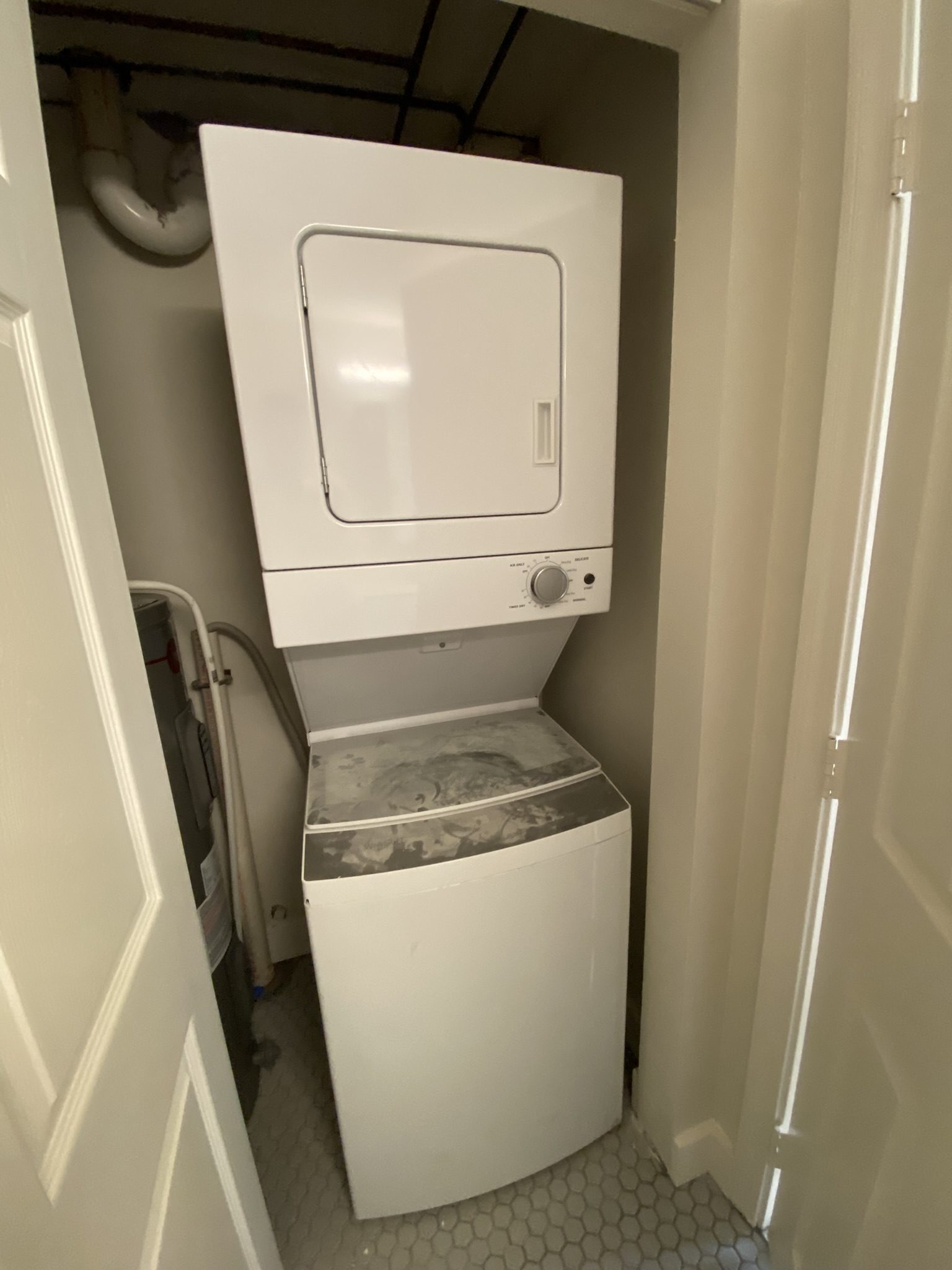 16 Elmer St, Central Square