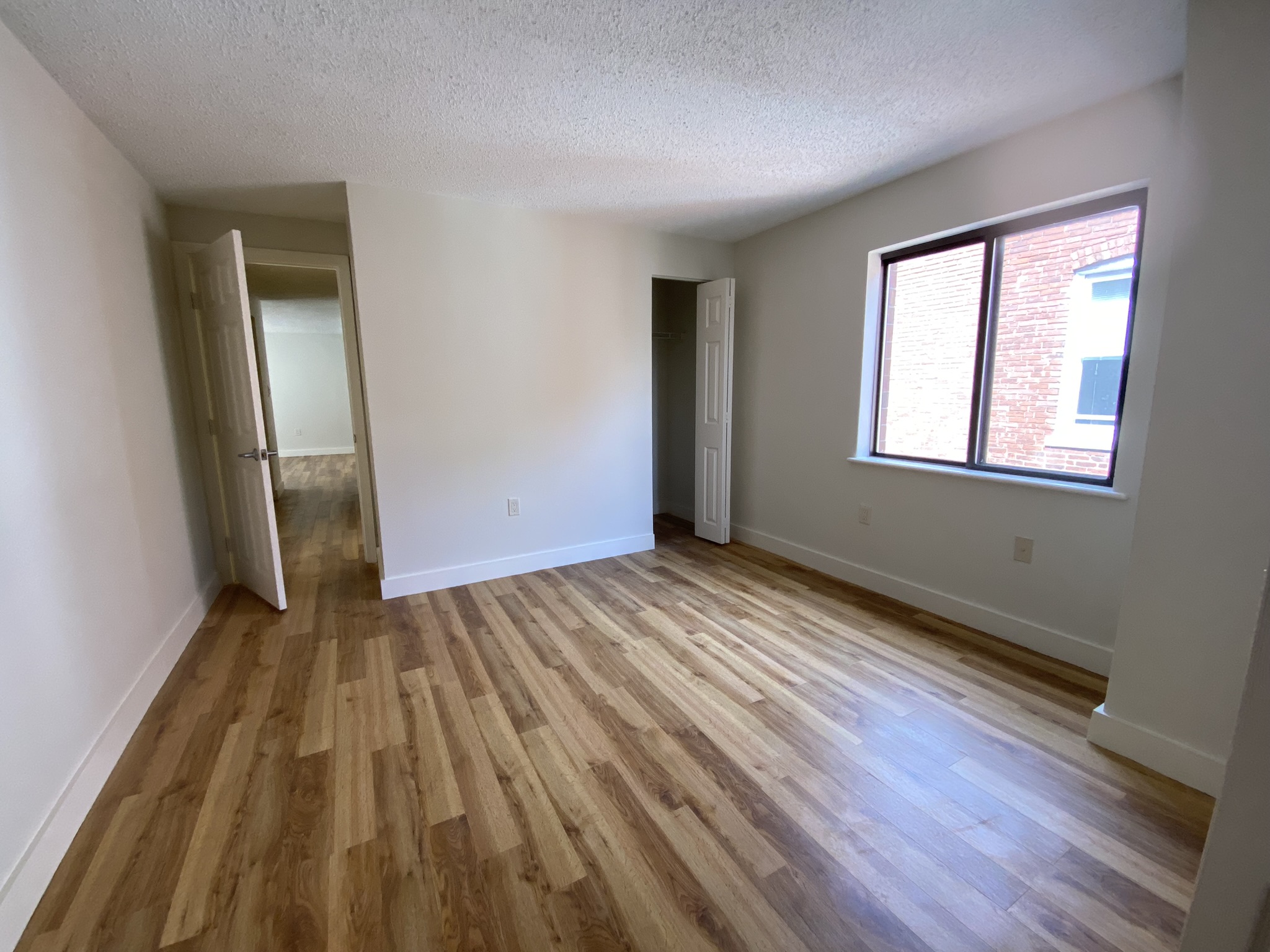 16 Elmer St, Central Square