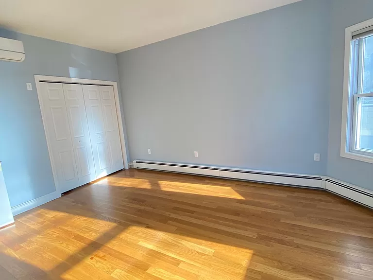 83 Hudson St, Davis Square