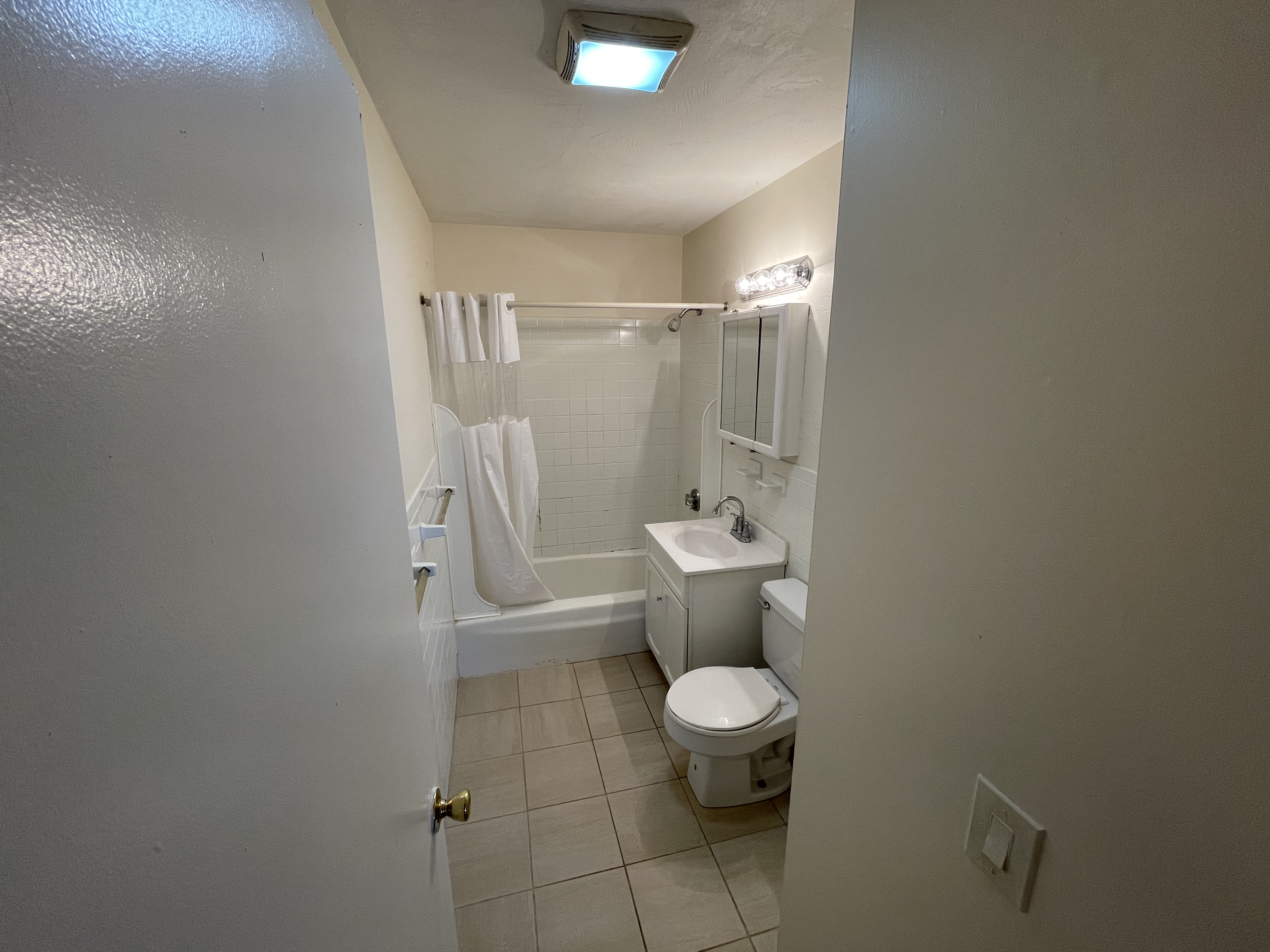 75 Gardner St, Allston