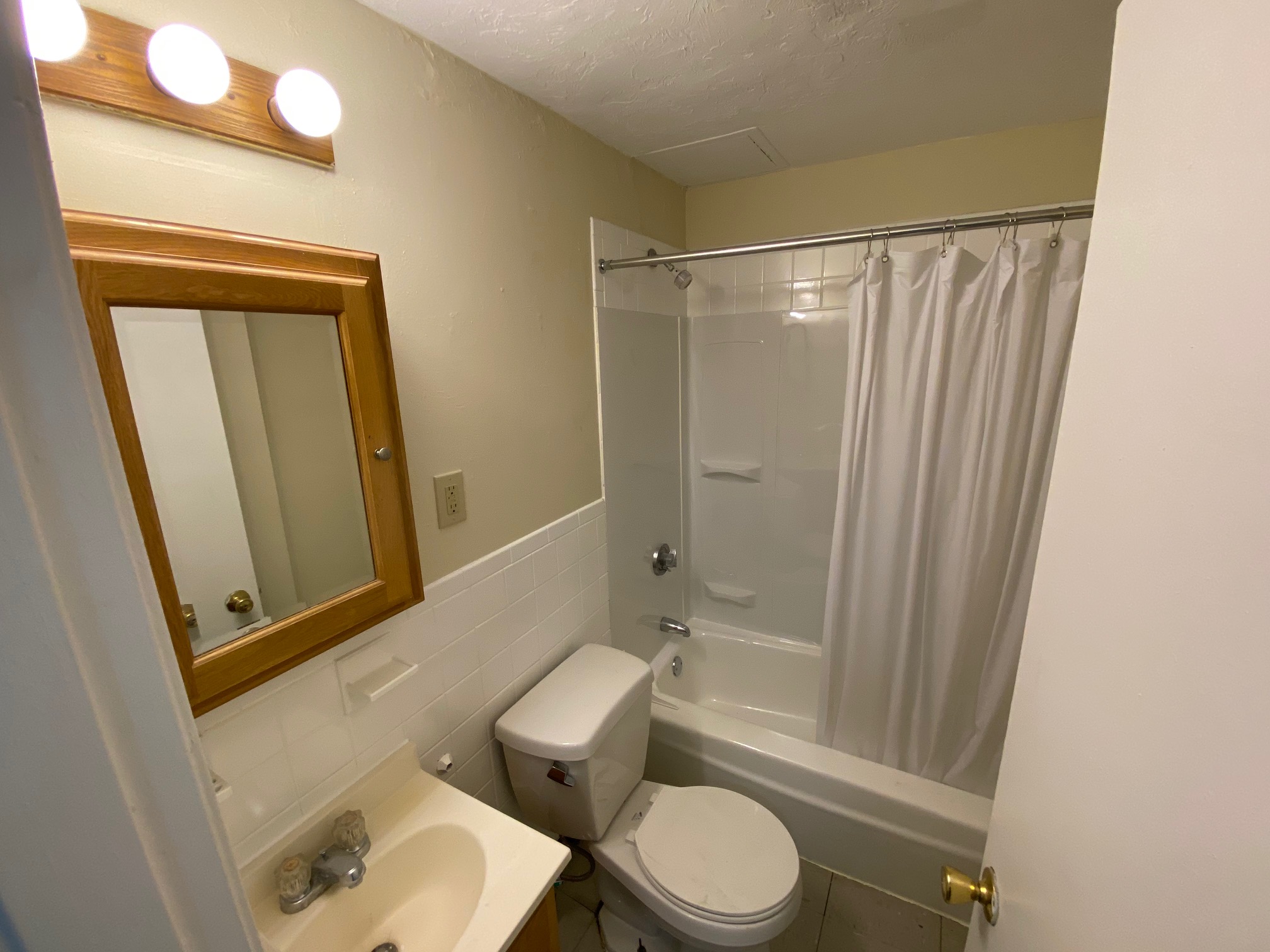 1132 Commonwealth Ave, Allston