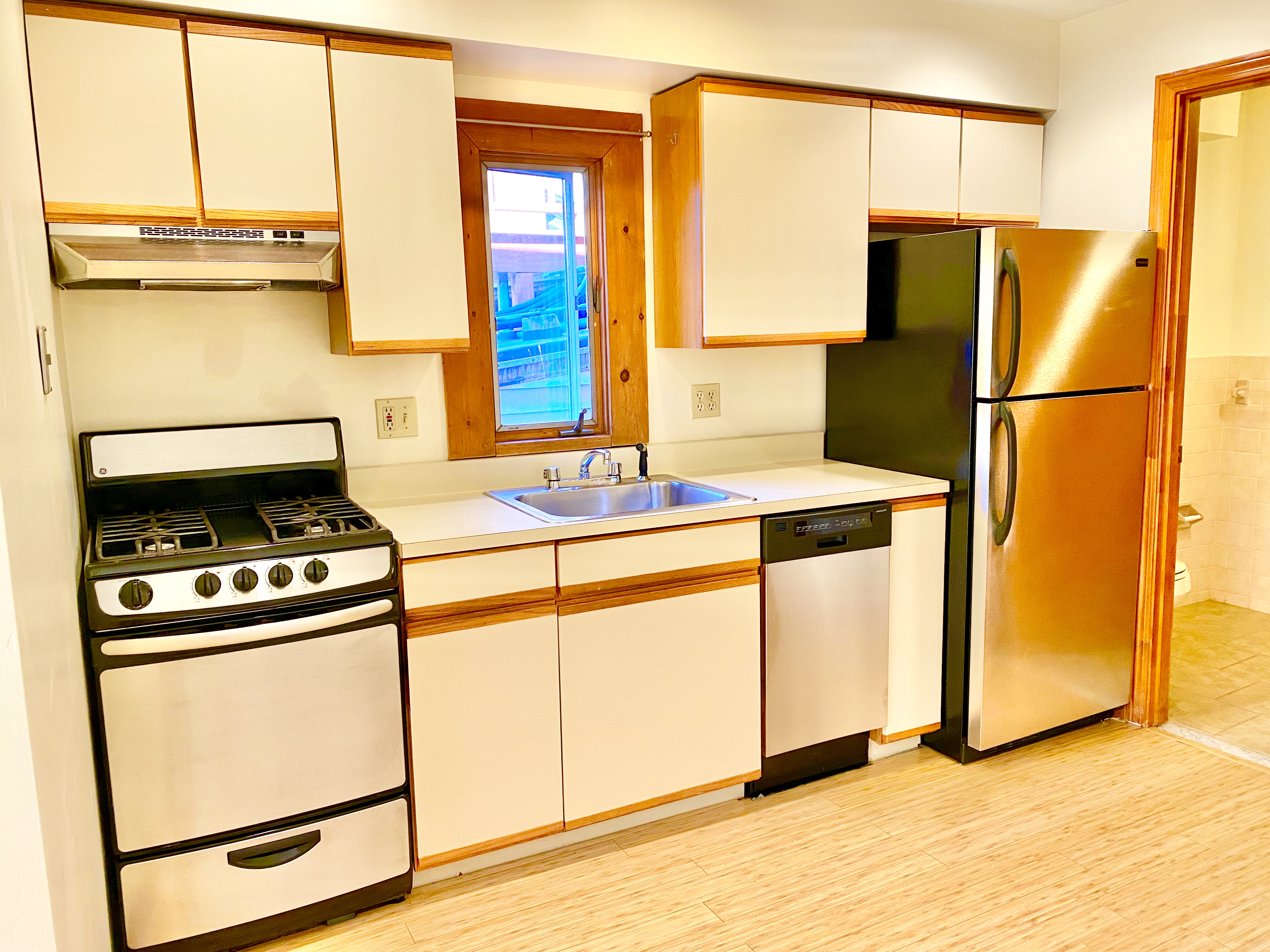 2 Webster Pl, North End