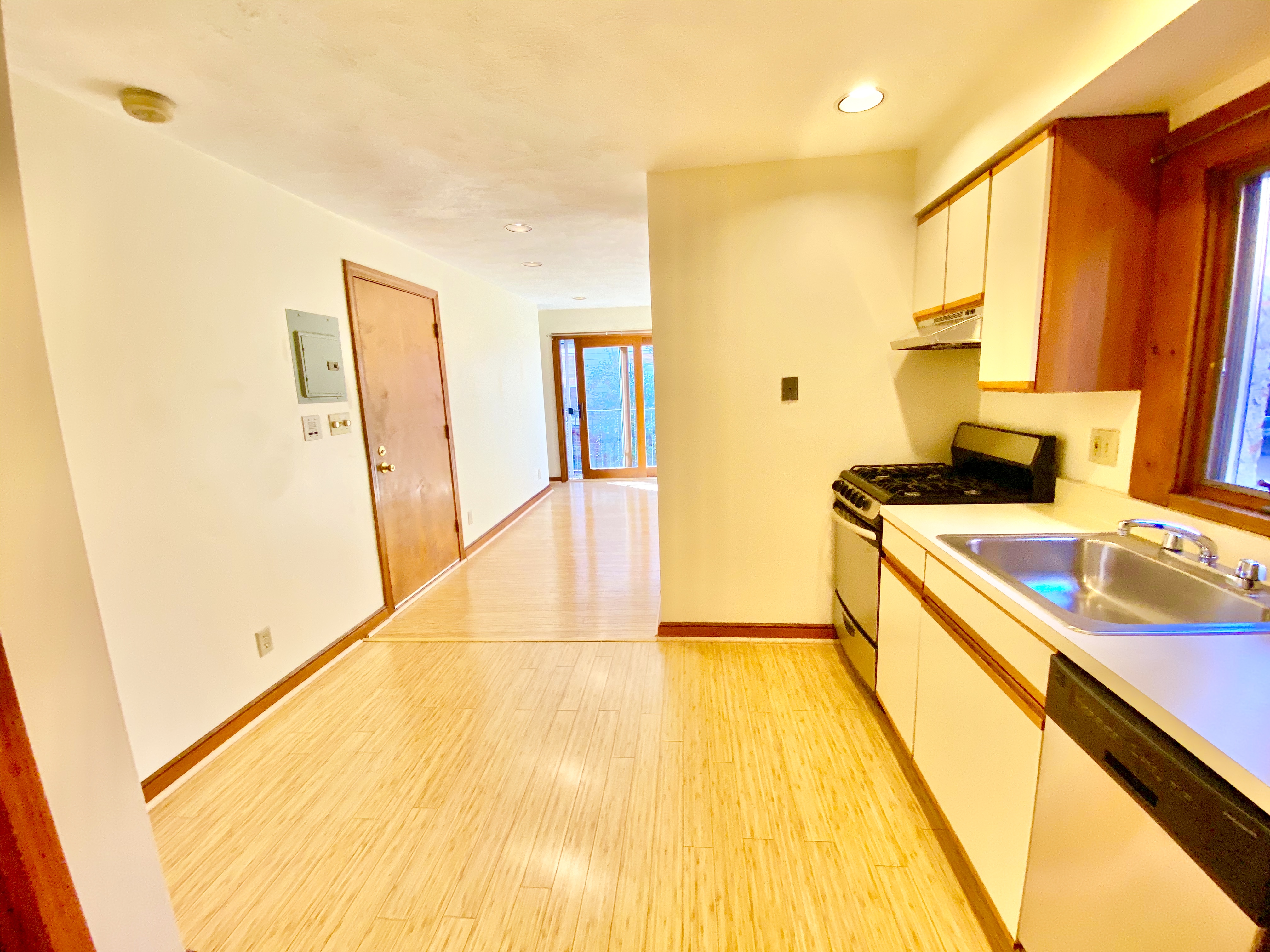 2 Webster Pl, North End