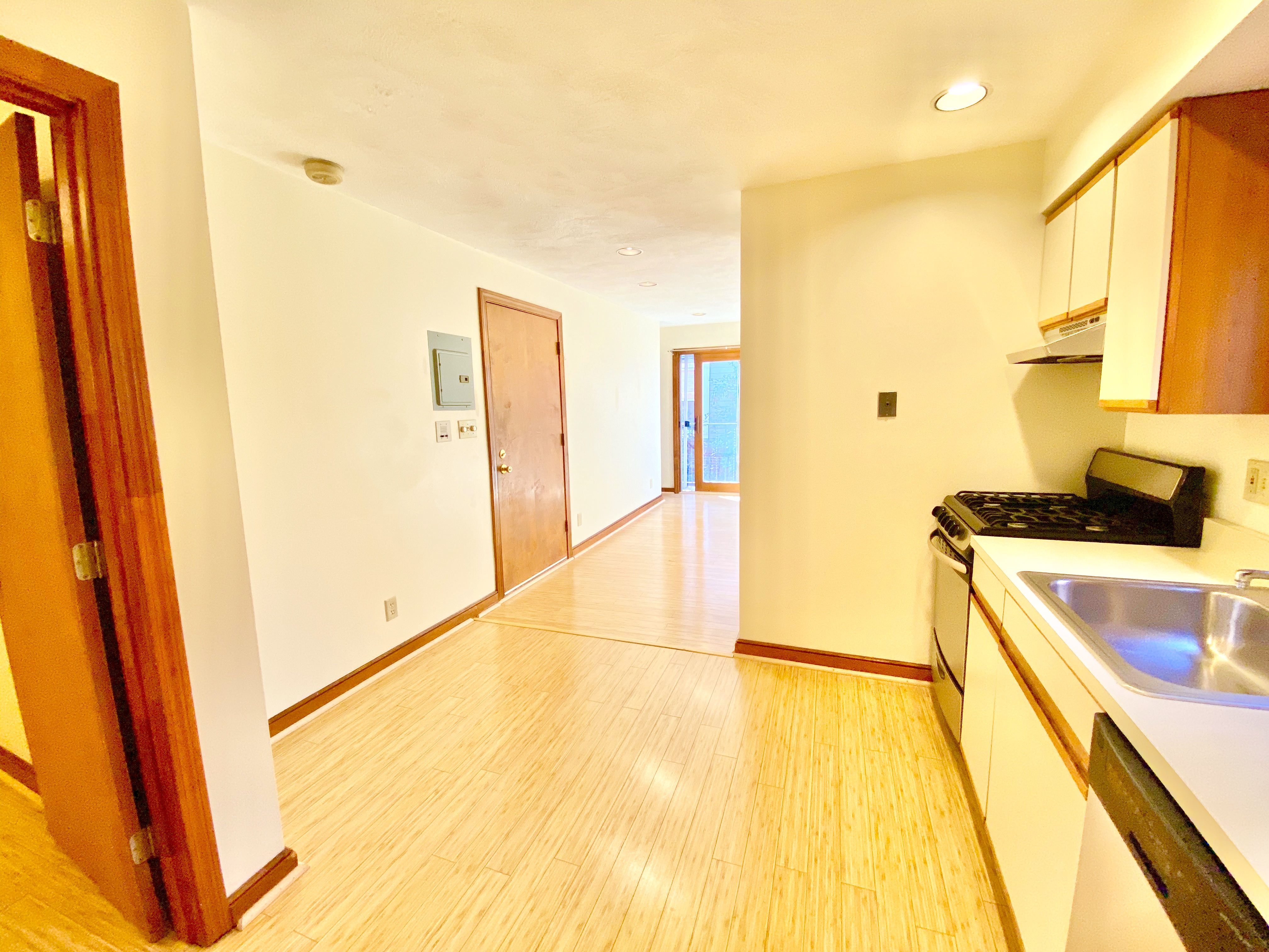 2 Webster Pl, North End