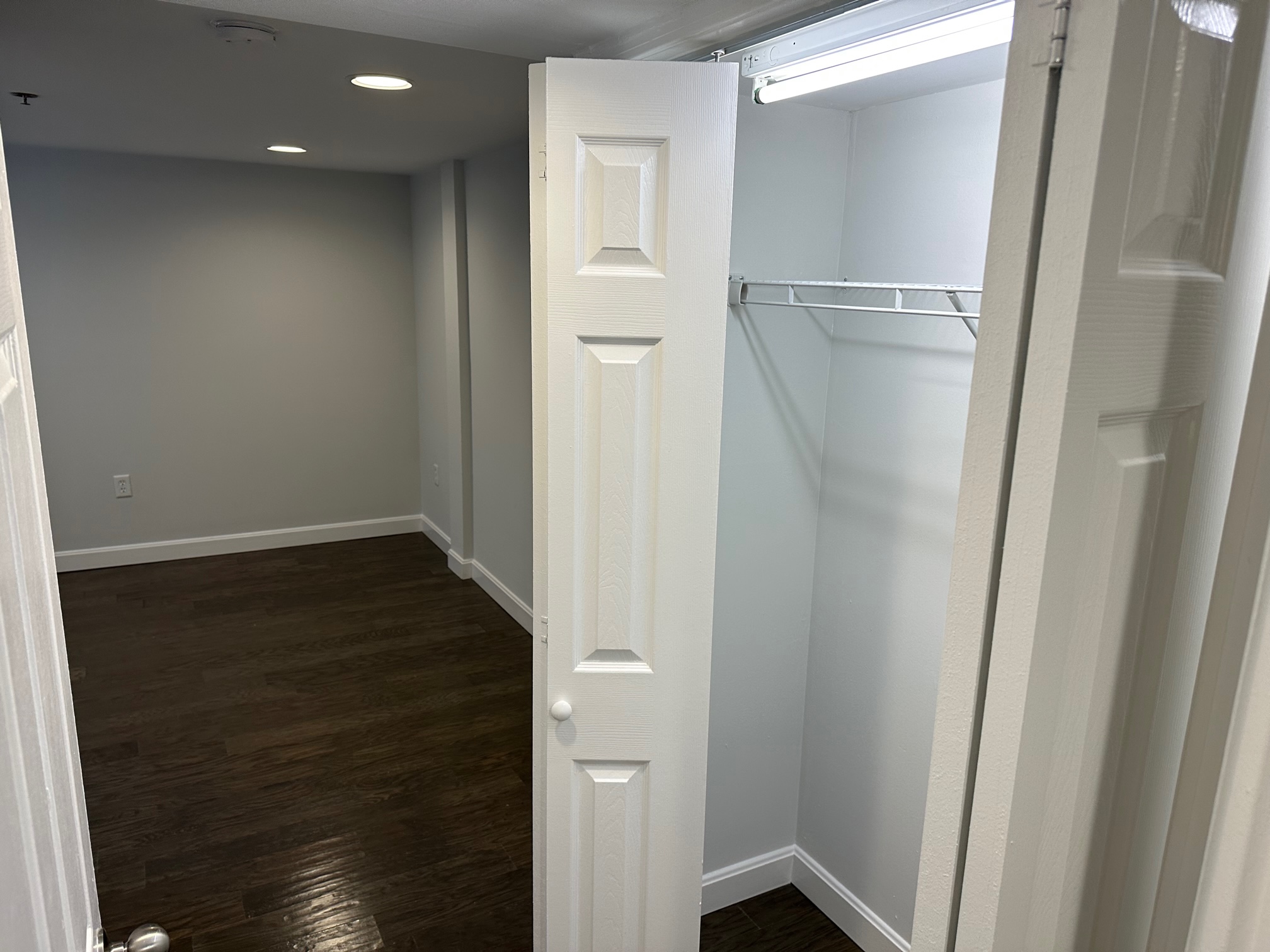 100 Queensberry St, Fenway