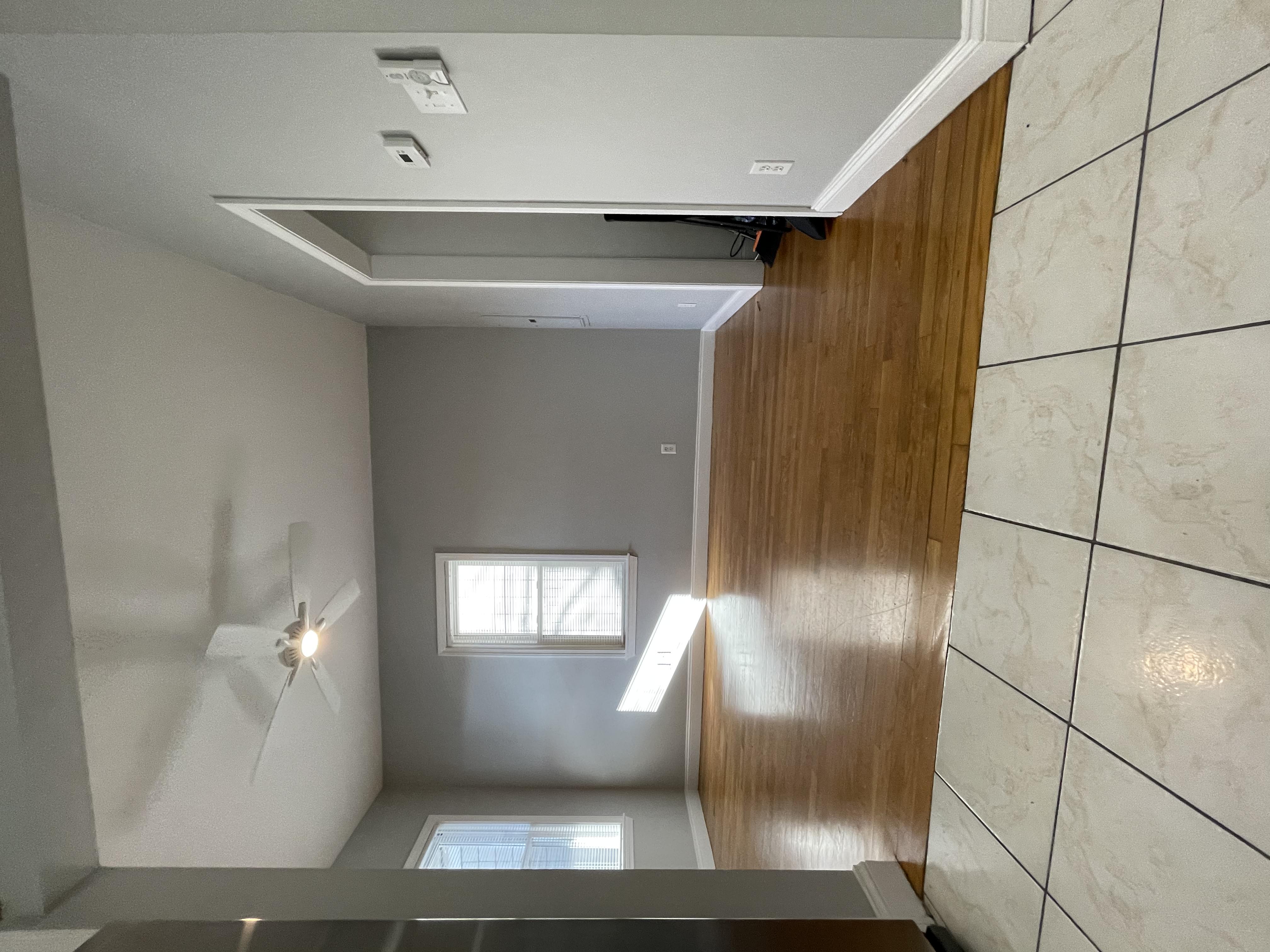 5 Transit St, South Boston