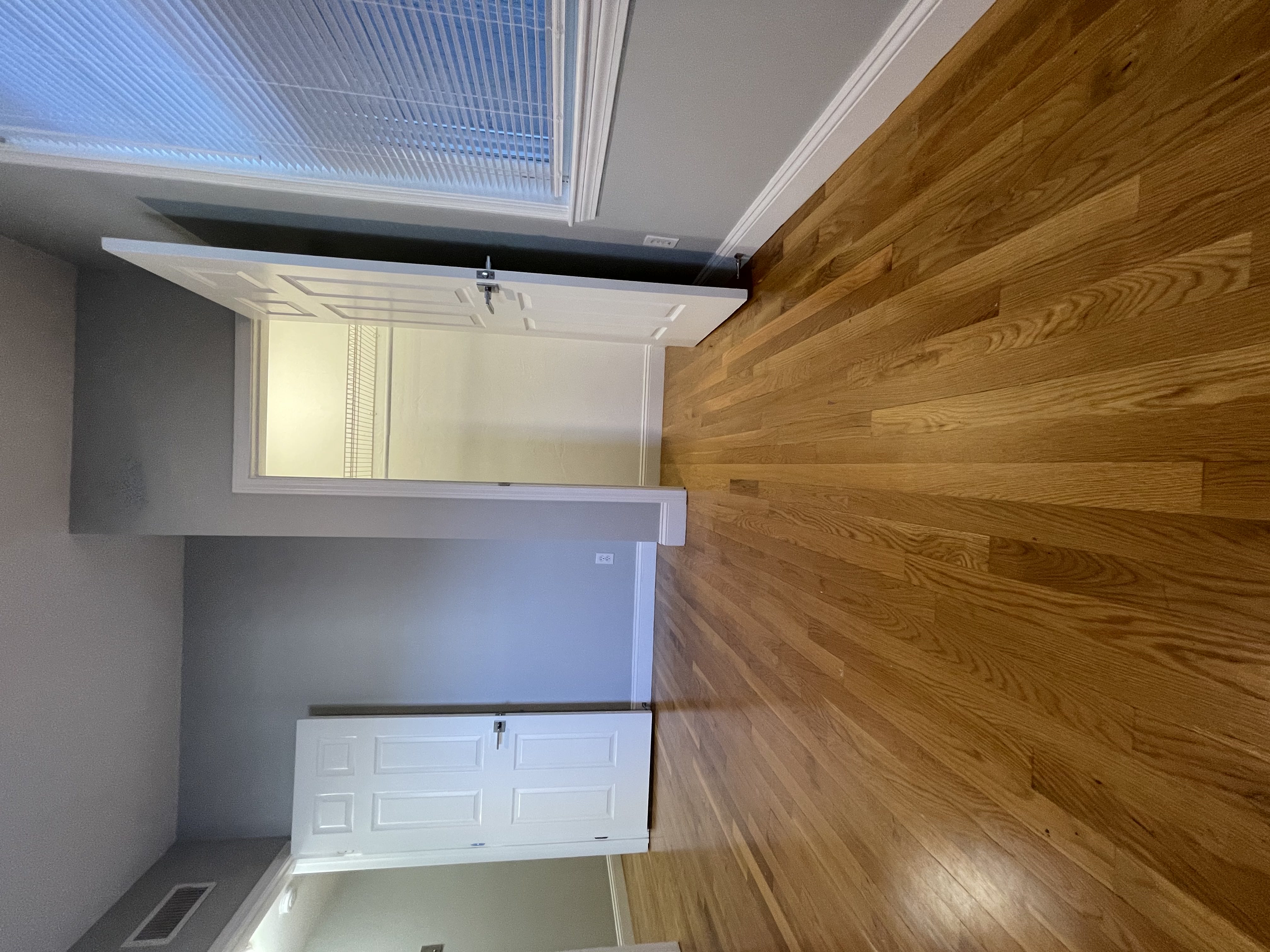 5 Transit St, South Boston