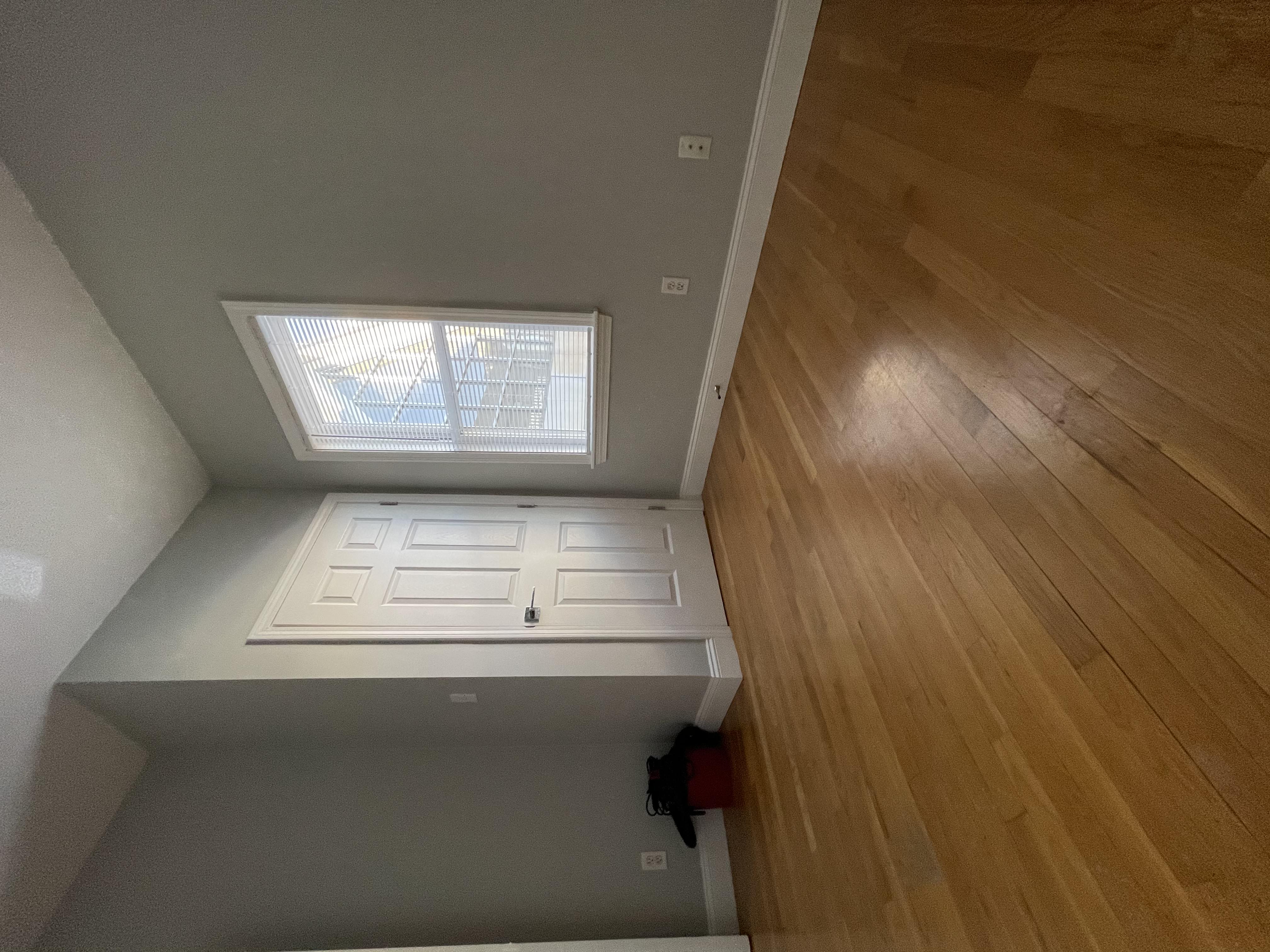 5 Transit St, South Boston