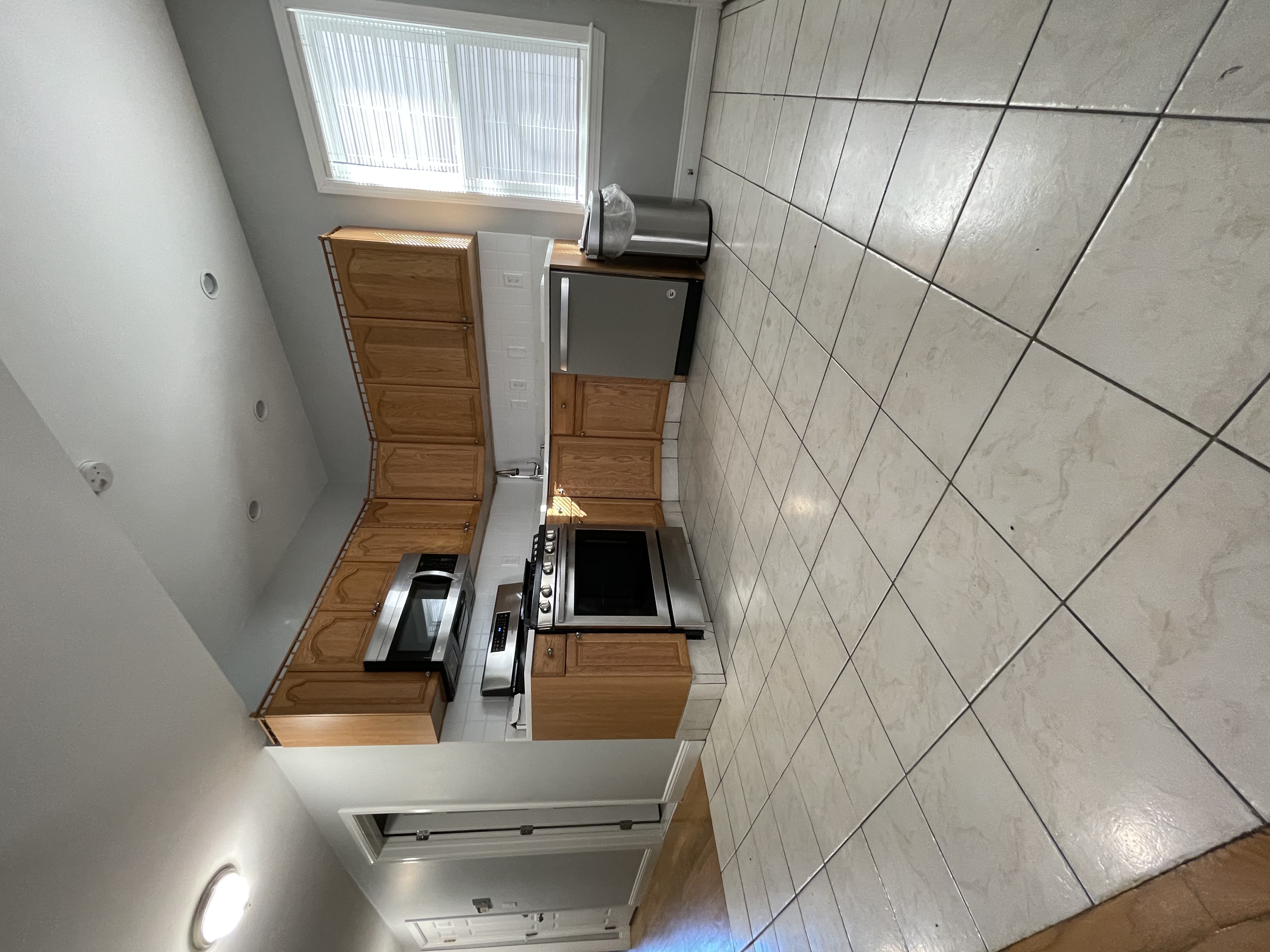 5 Transit St, South Boston