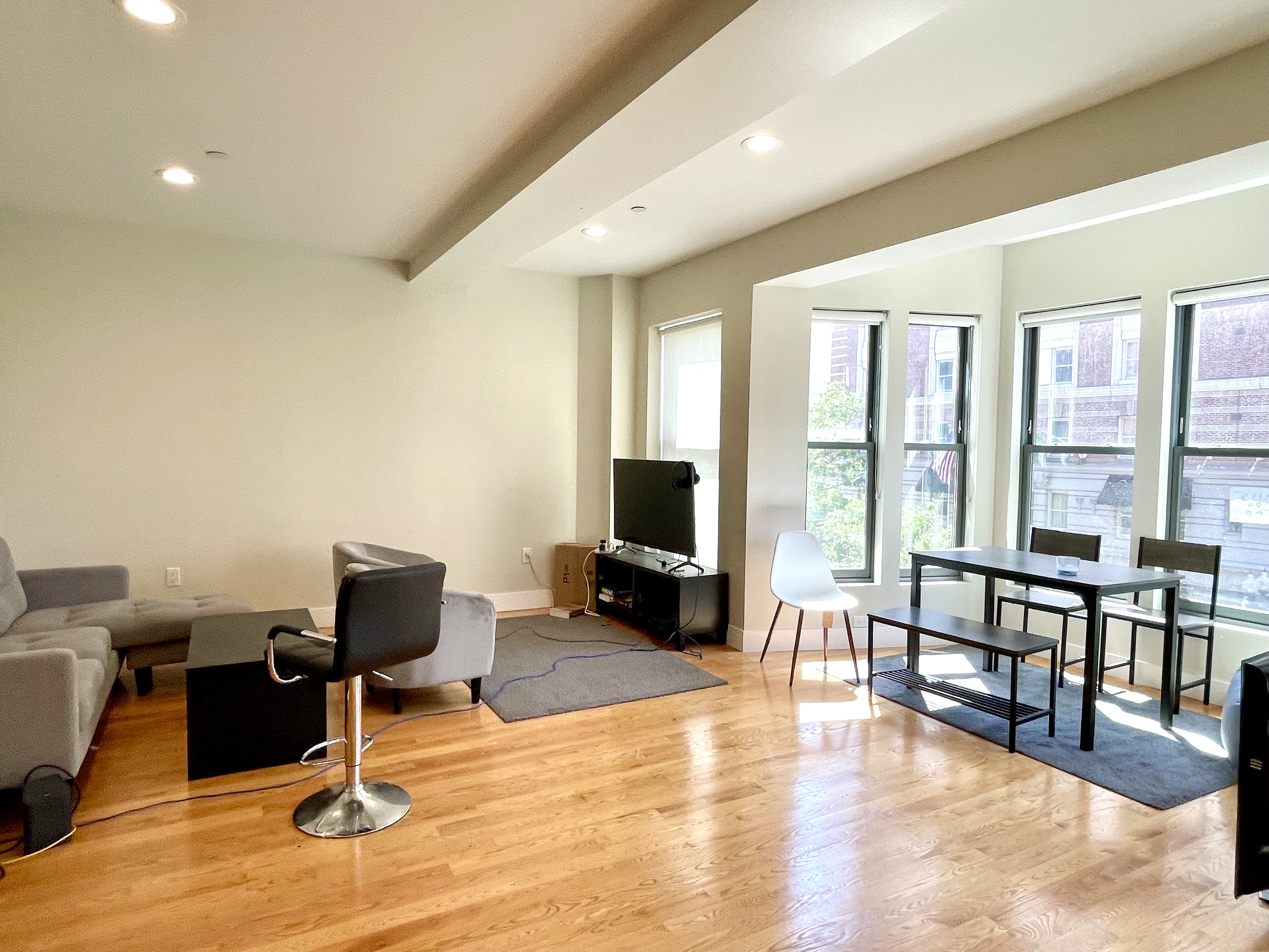 719 Boylston St, Back Bay