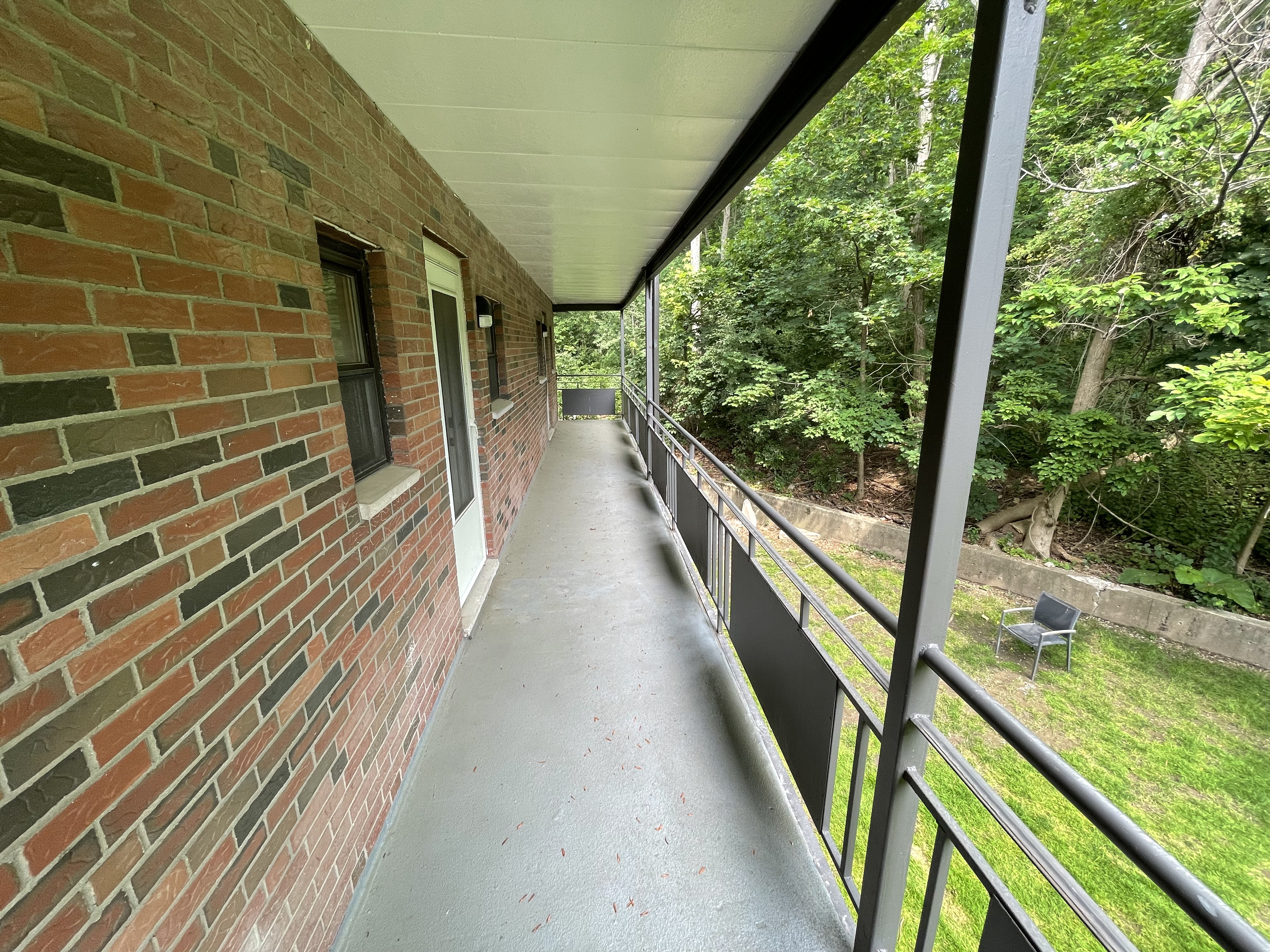 270 Grove St, Newton