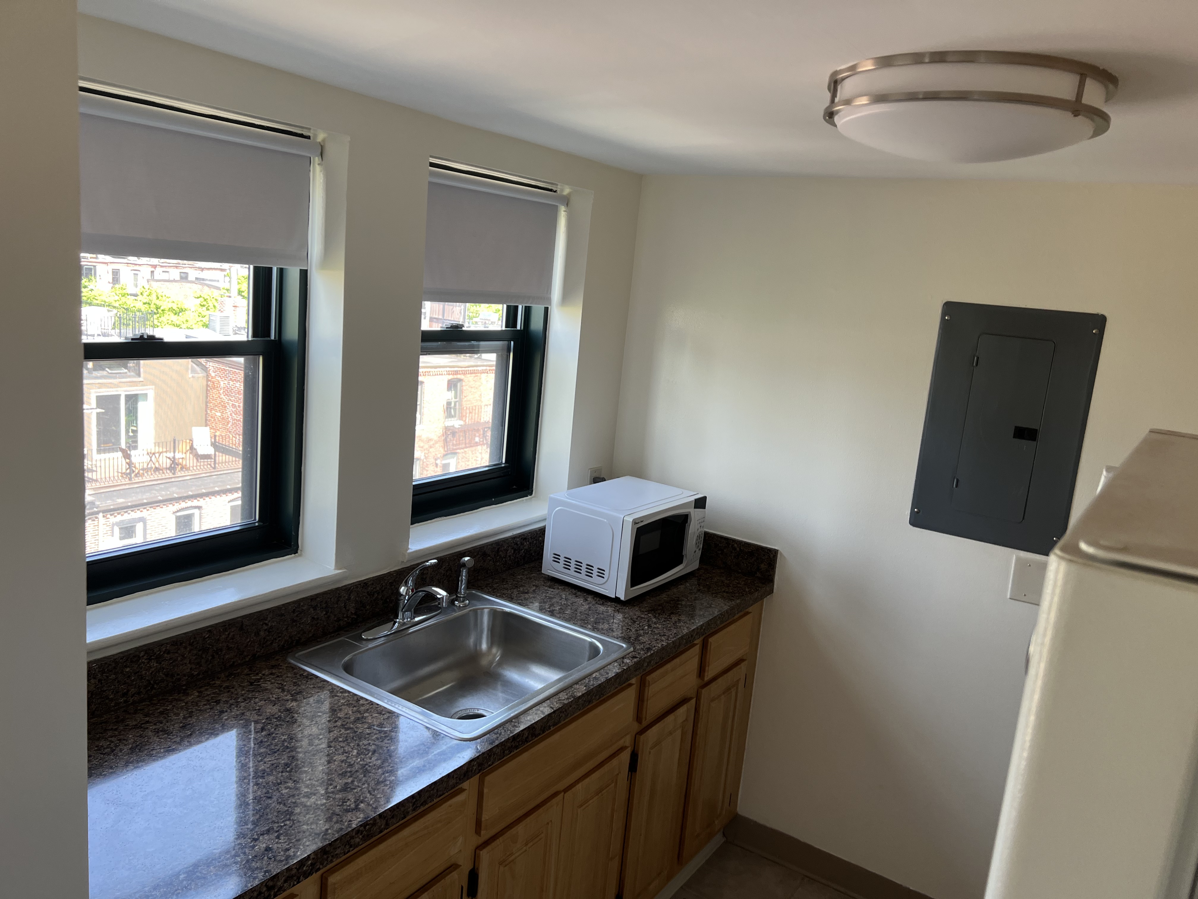 400 Massachusetts Ave, South End