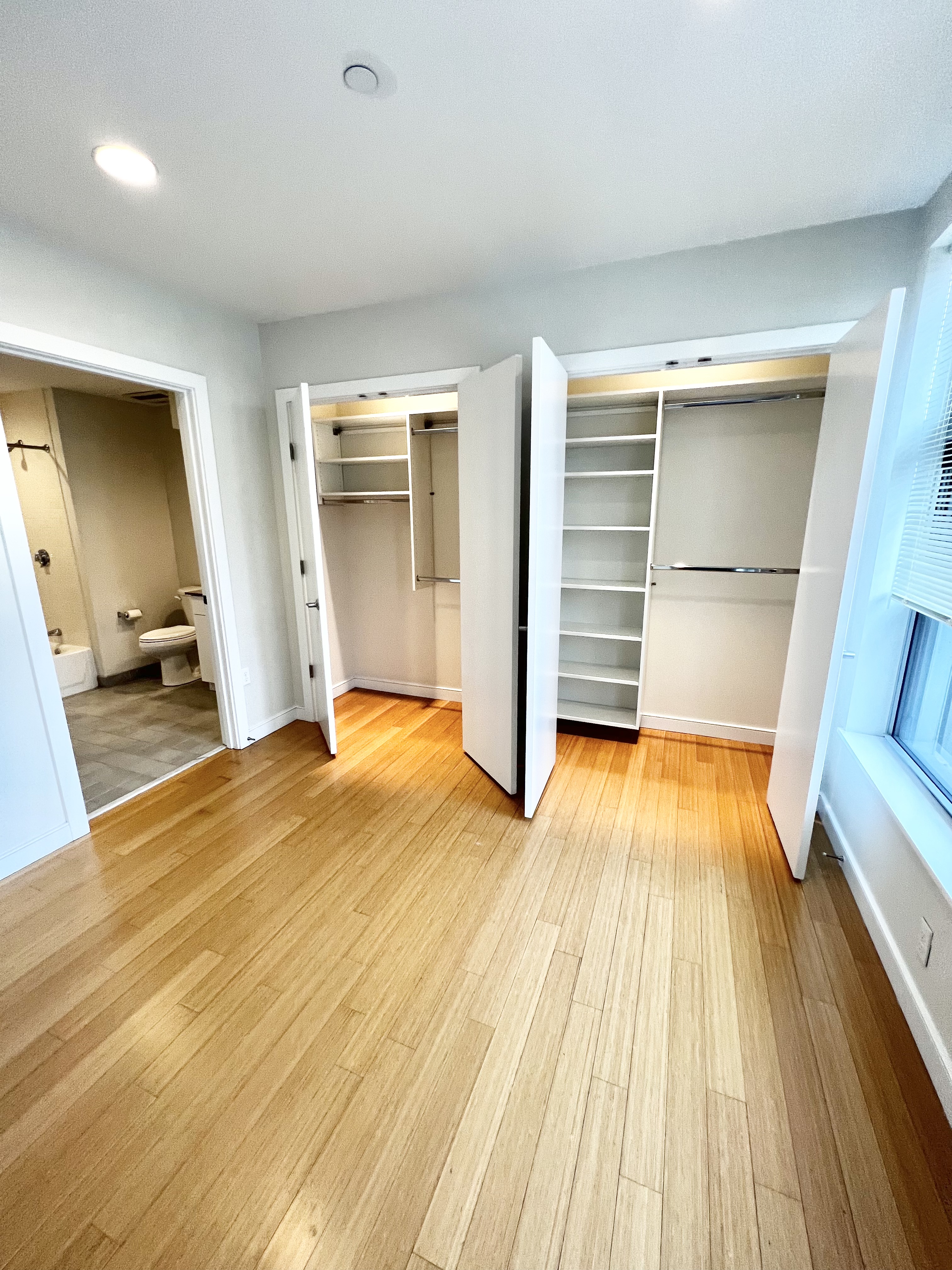 599 Albany St, South Boston