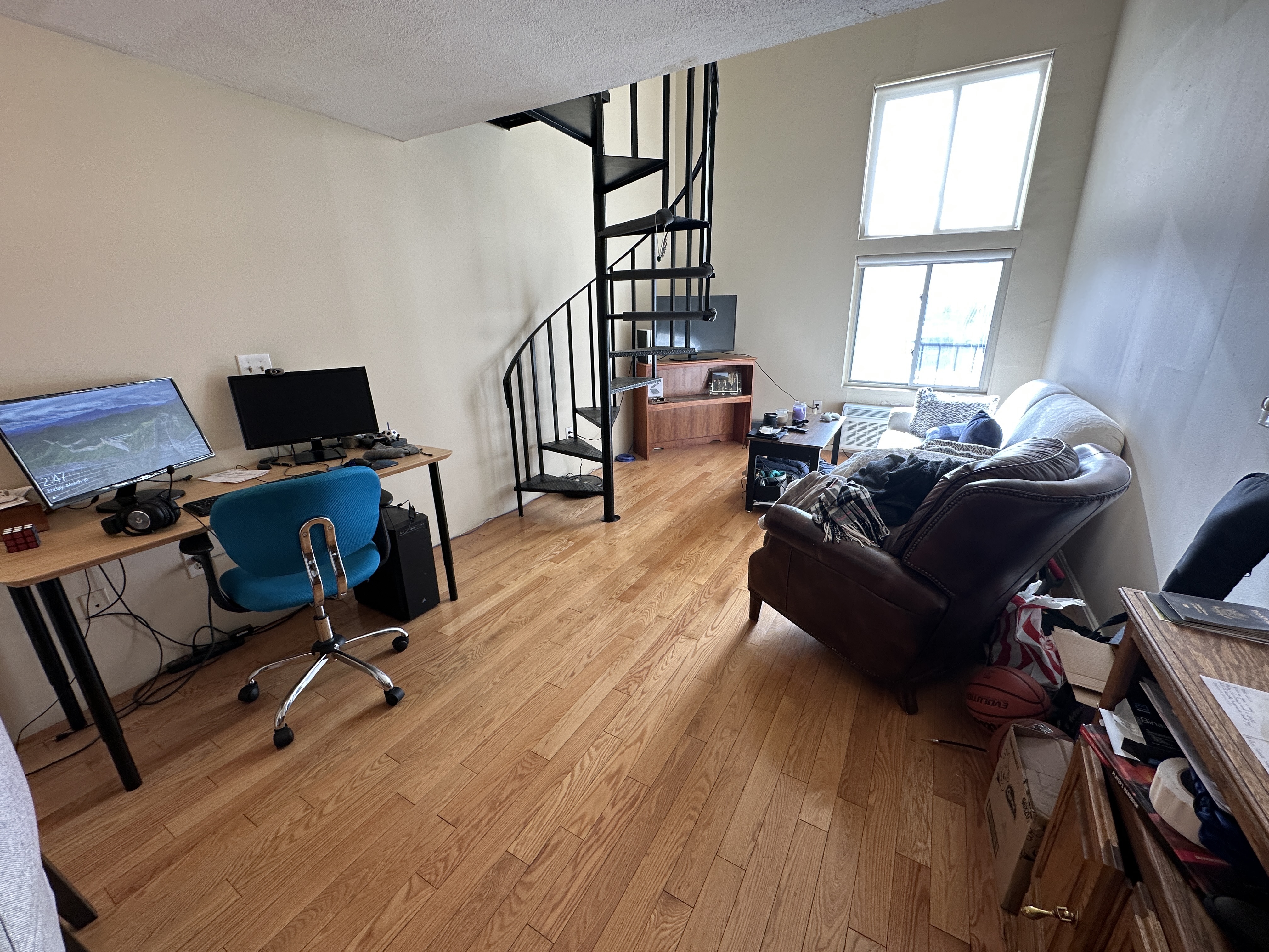 385 Dorchester St, South Boston