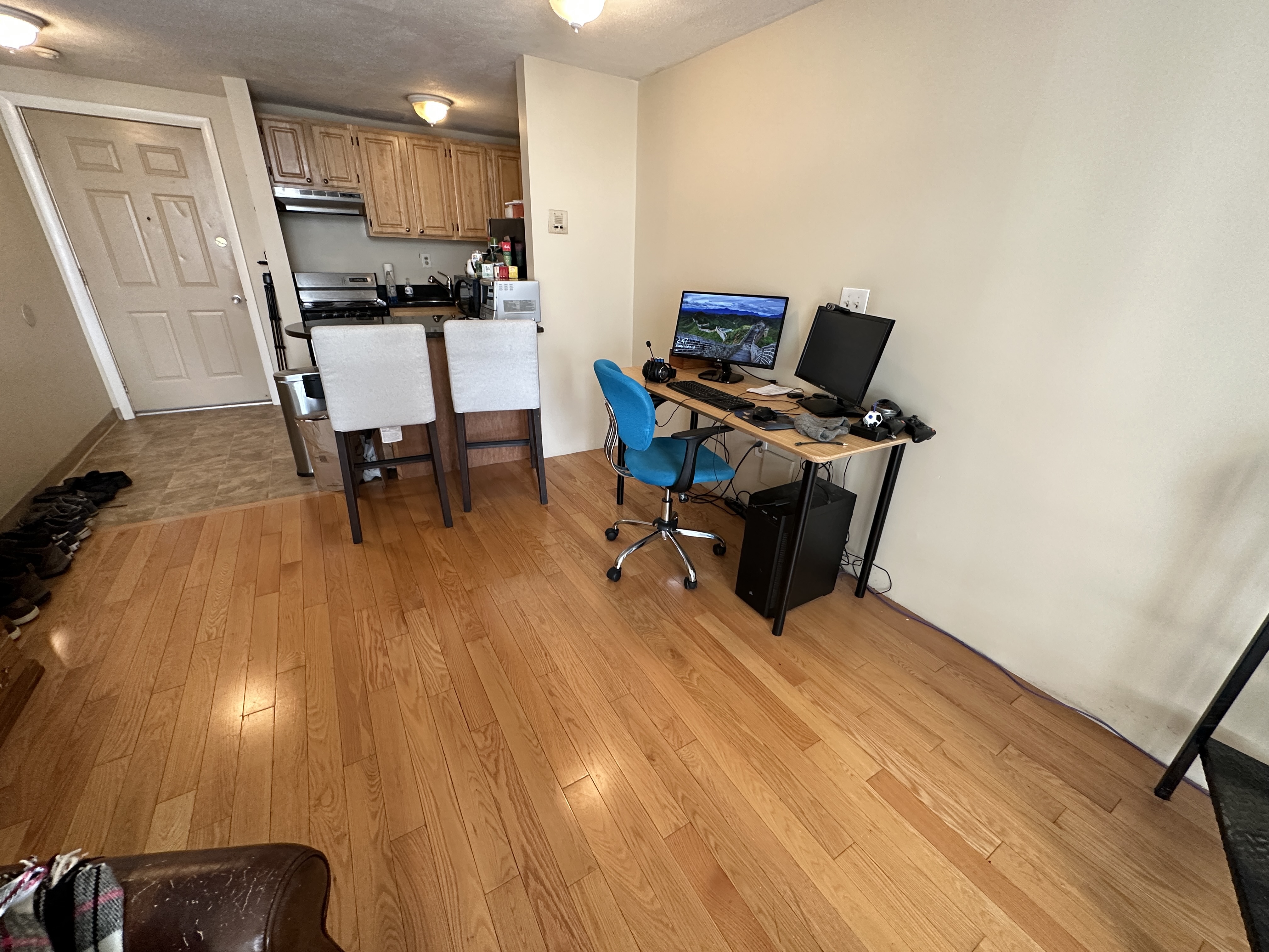 385 Dorchester St, South Boston