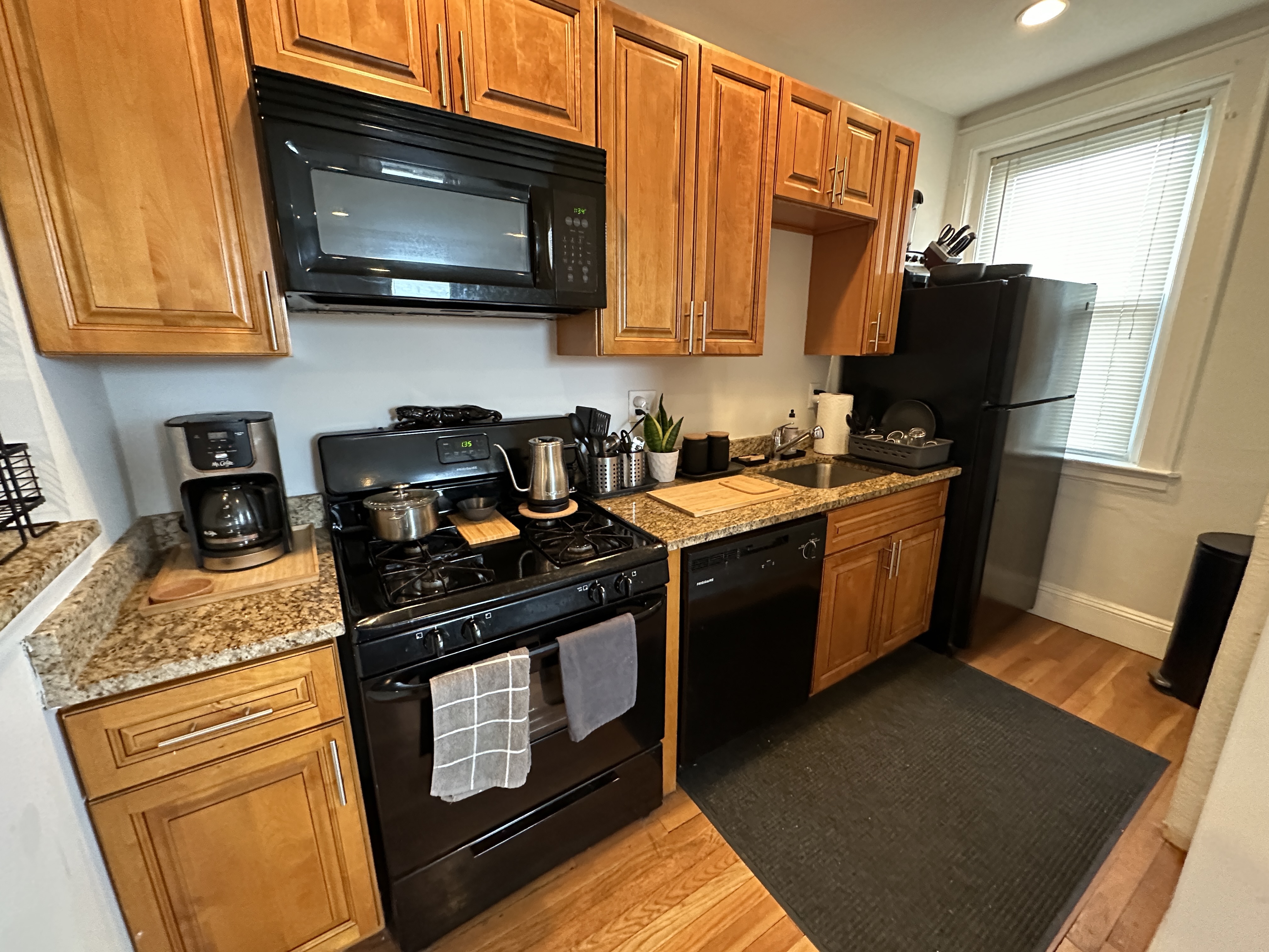 136 Highland Ave, Winter Hill