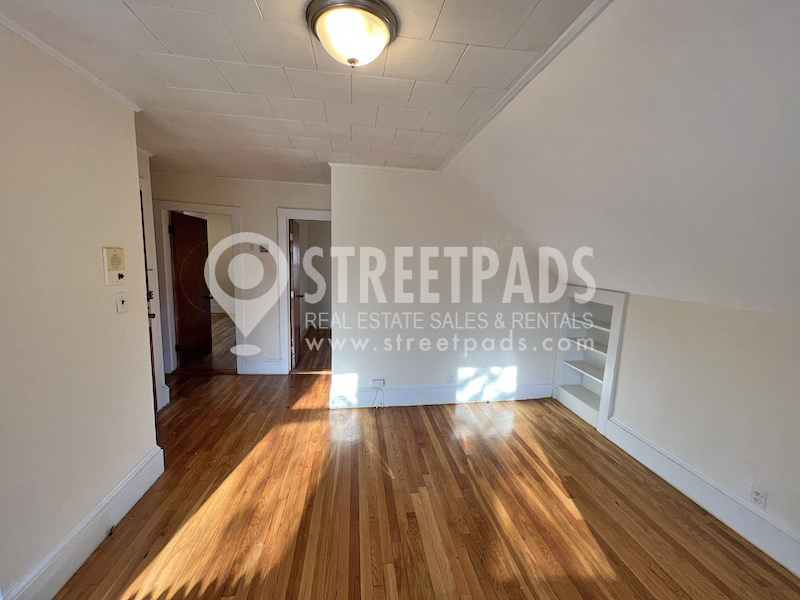 381 Harvard St, Central Square