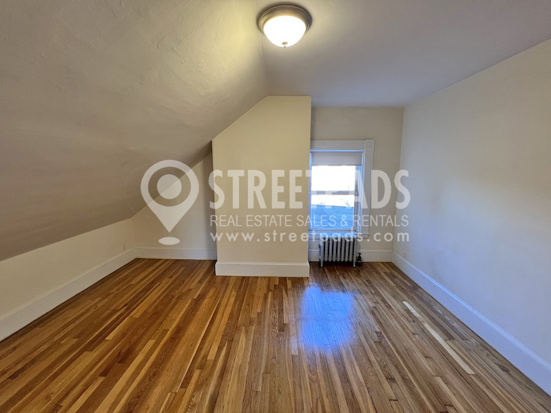 381 Harvard St, Central Square