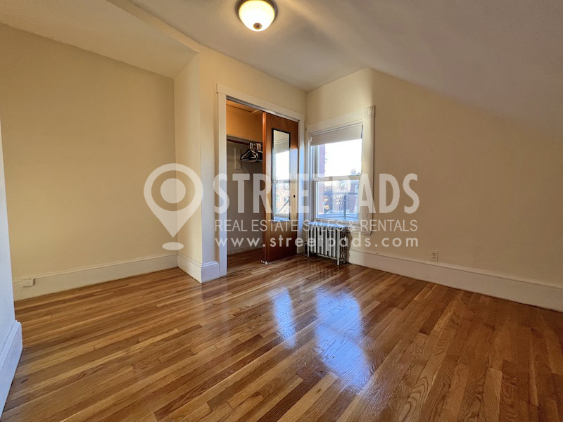 381 Harvard St, Central Square