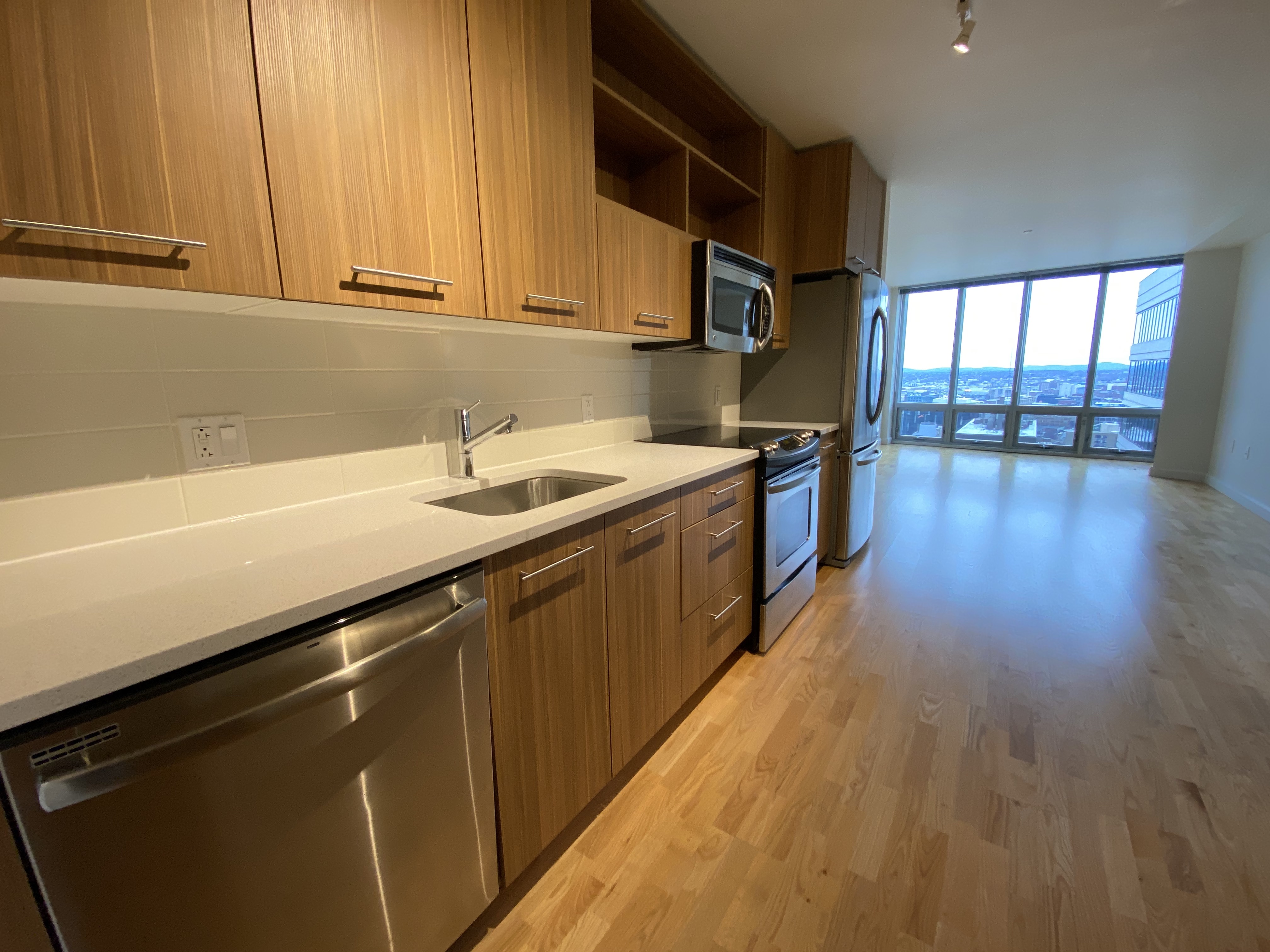 665 Washington, Chinatown