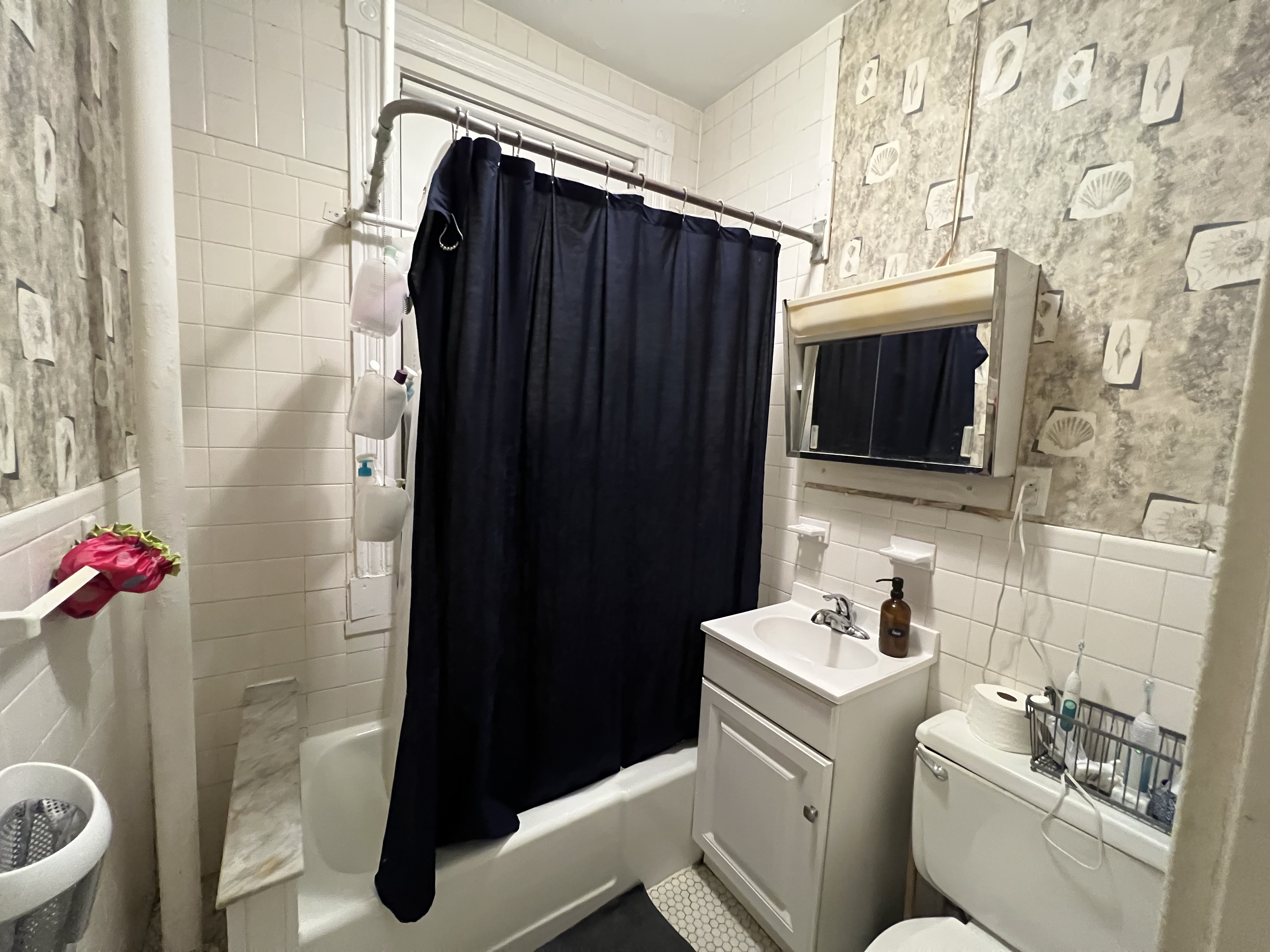 73 Longwood Ave, Longwood