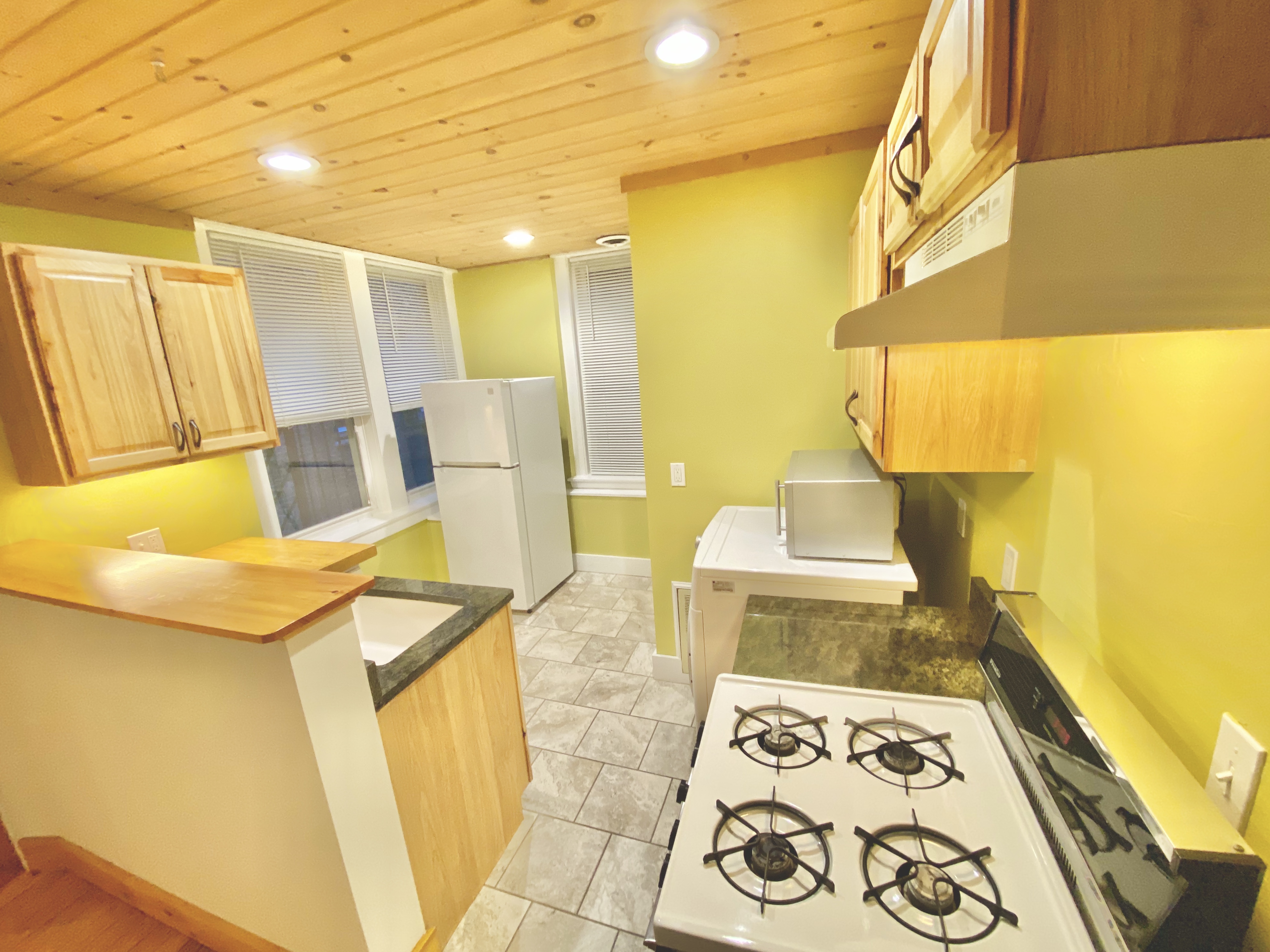 10 Henchman St, North End