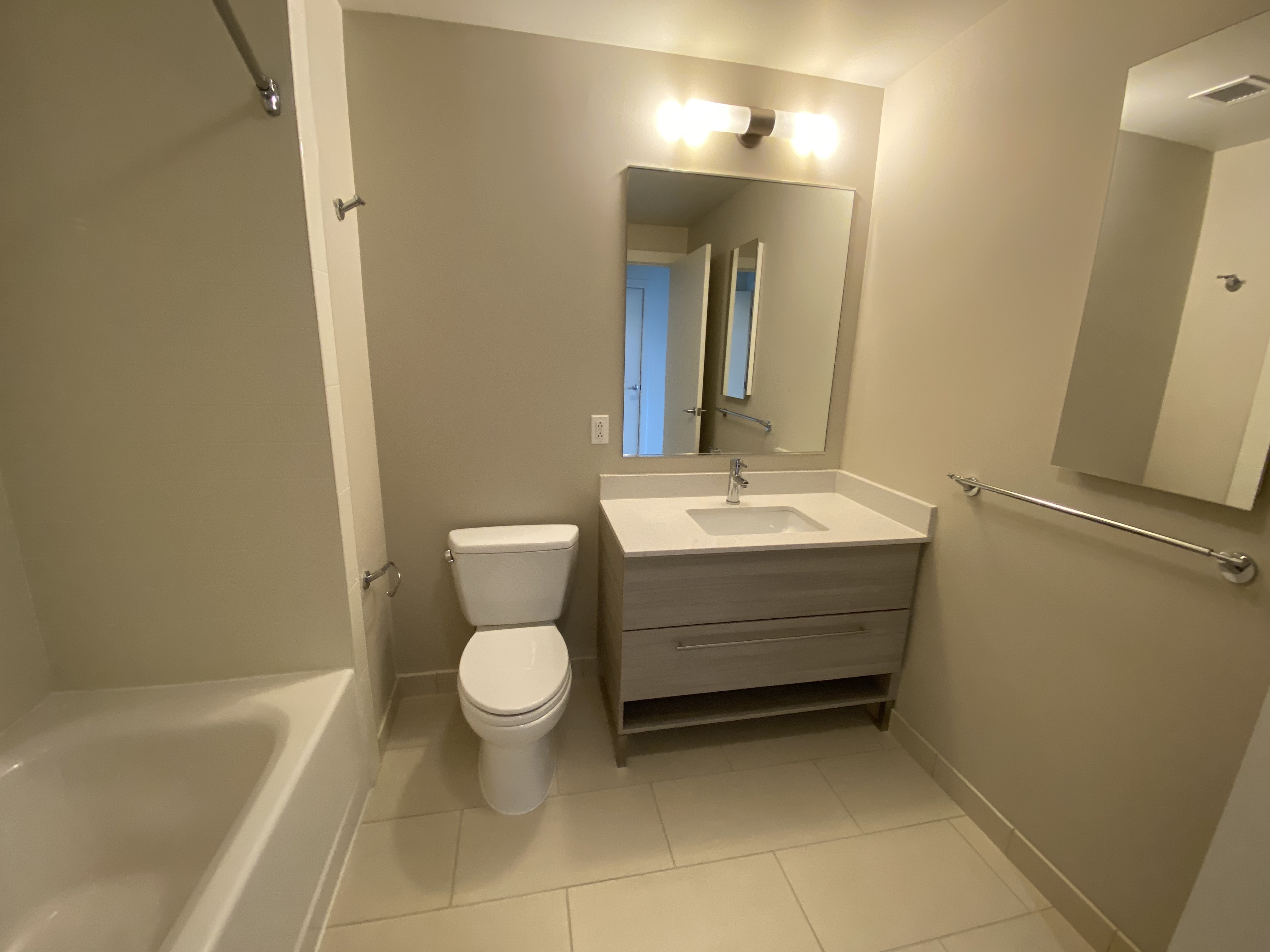 665 Washington, Chinatown