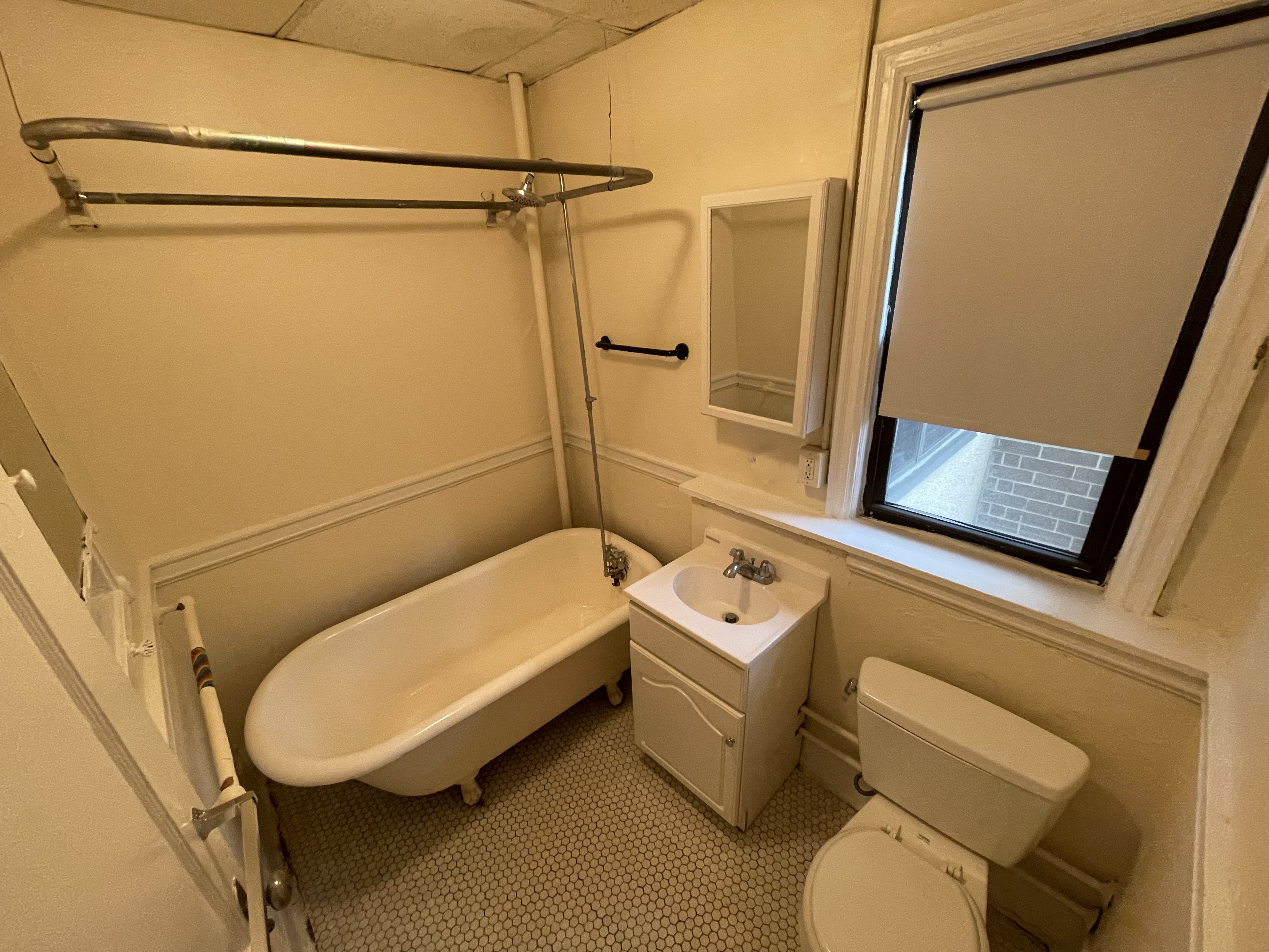 1200 Massachusetts Ave, Harvard Square