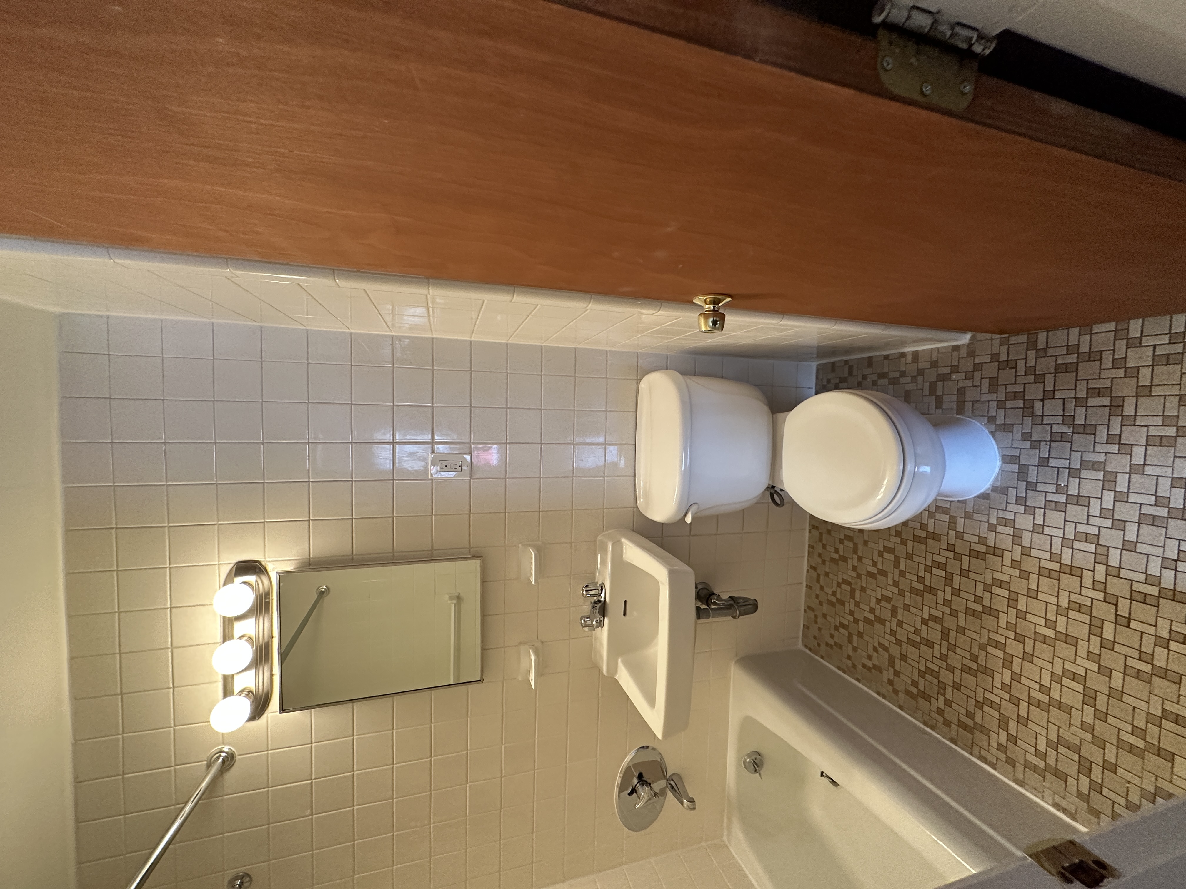 168 North Beacon St, Brighton