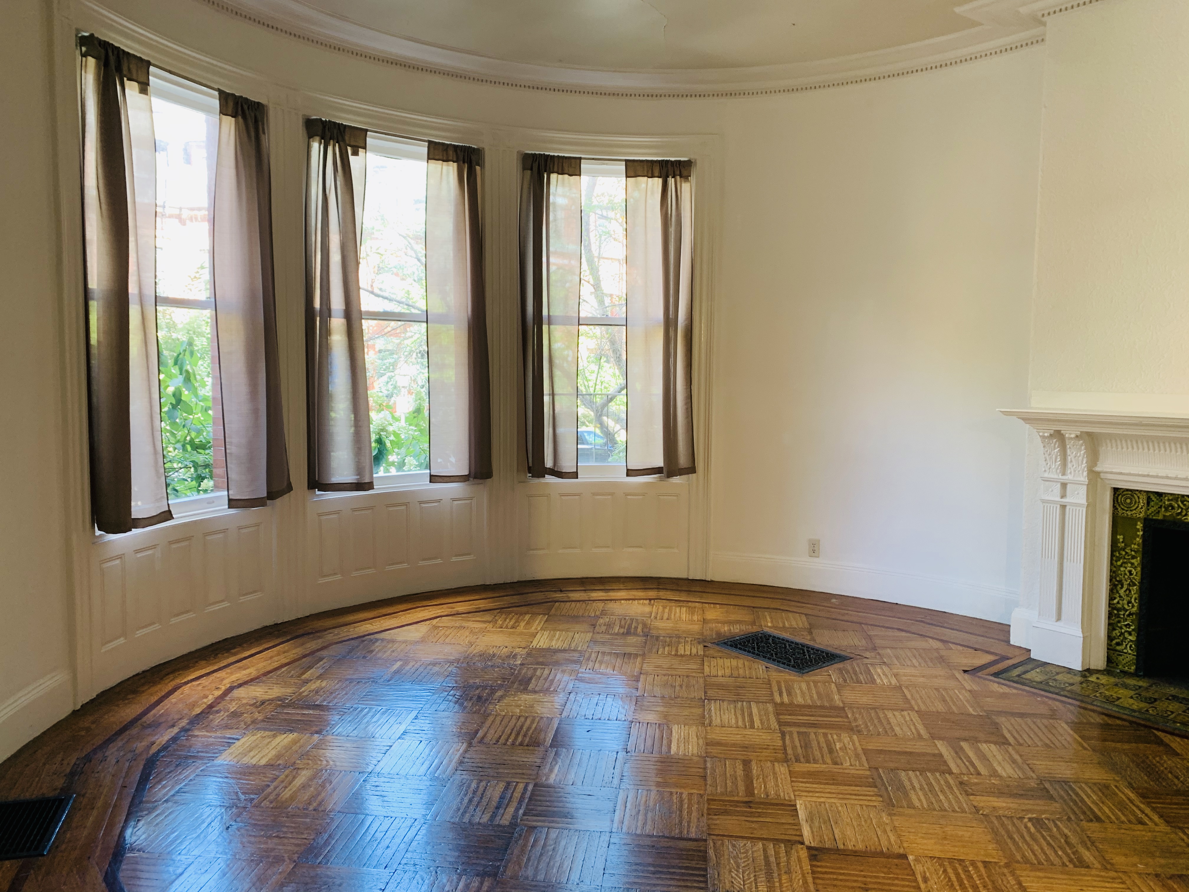 388 Marlborough St, Back Bay