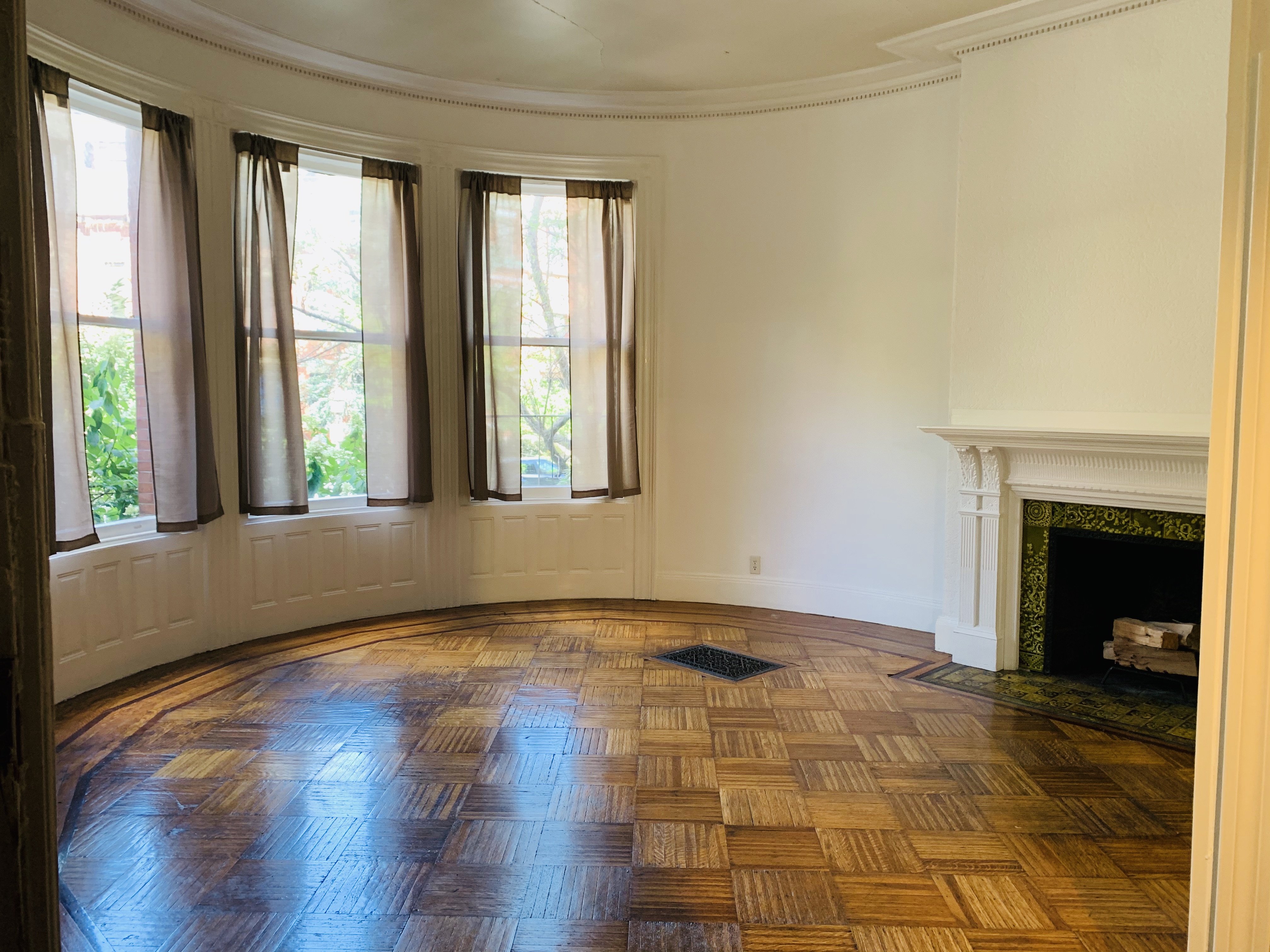 388 Marlborough St, Back Bay