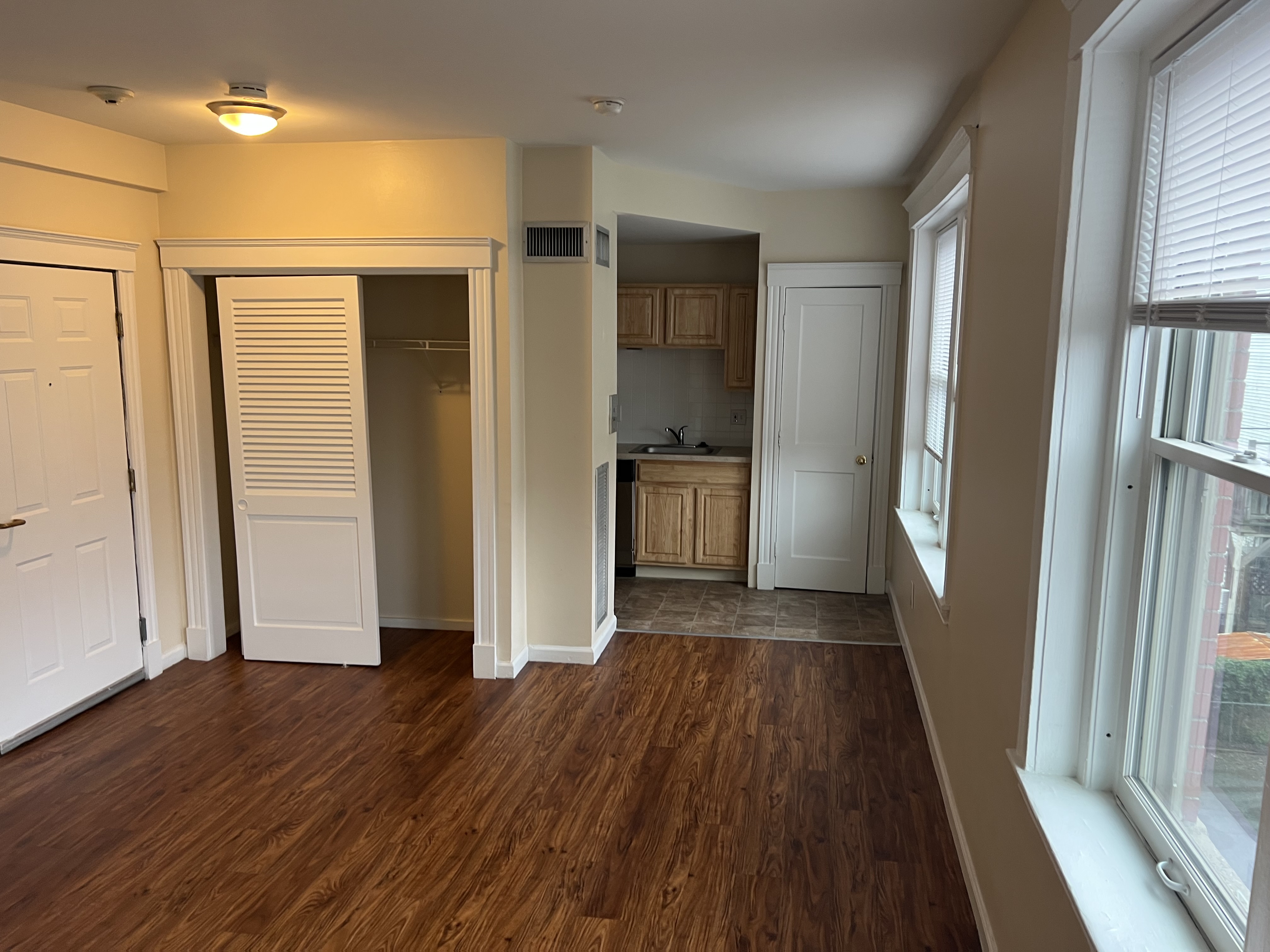 706 Huntington Ave, Mission Hill