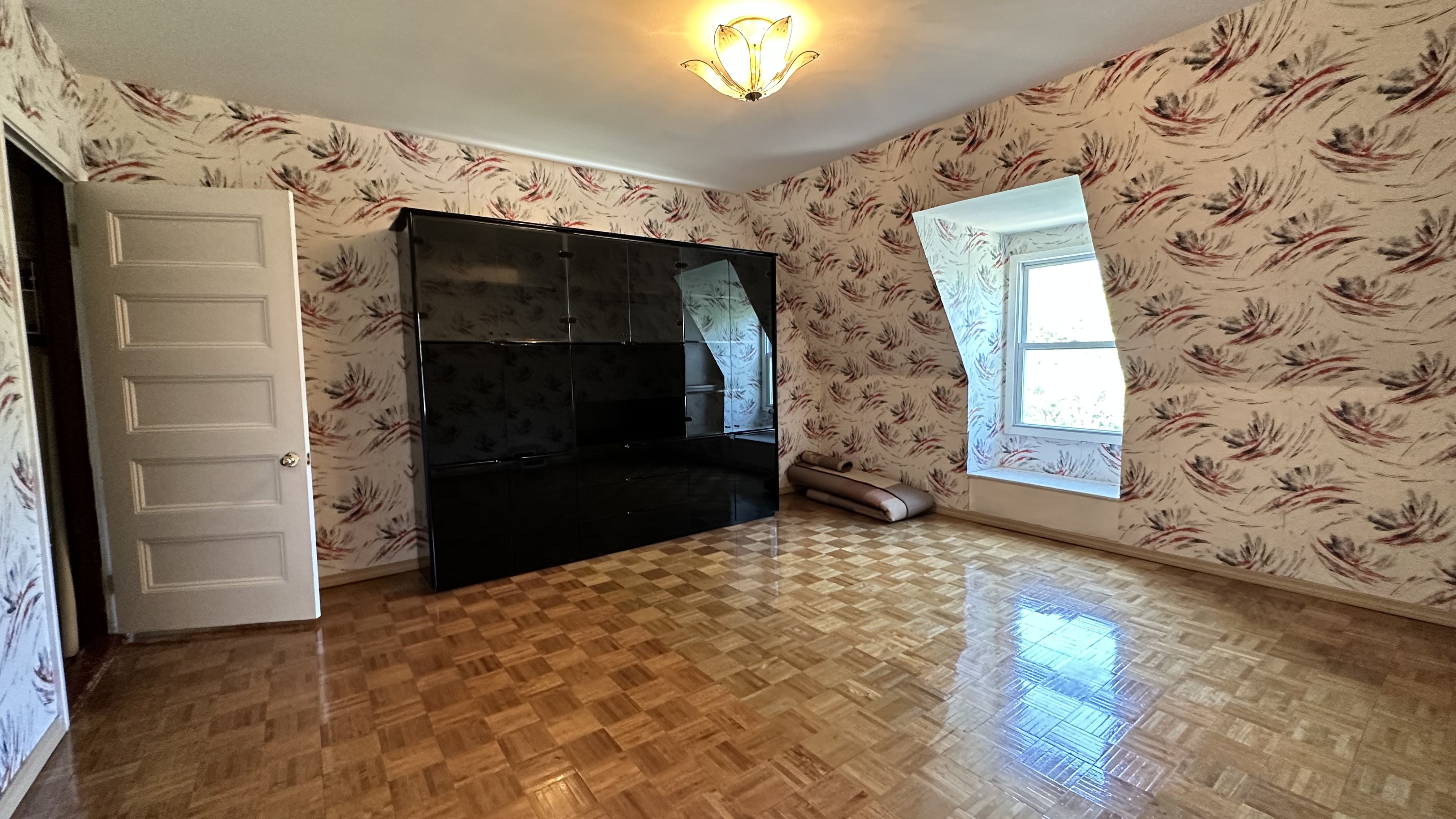 103 University Rd, Washington Square