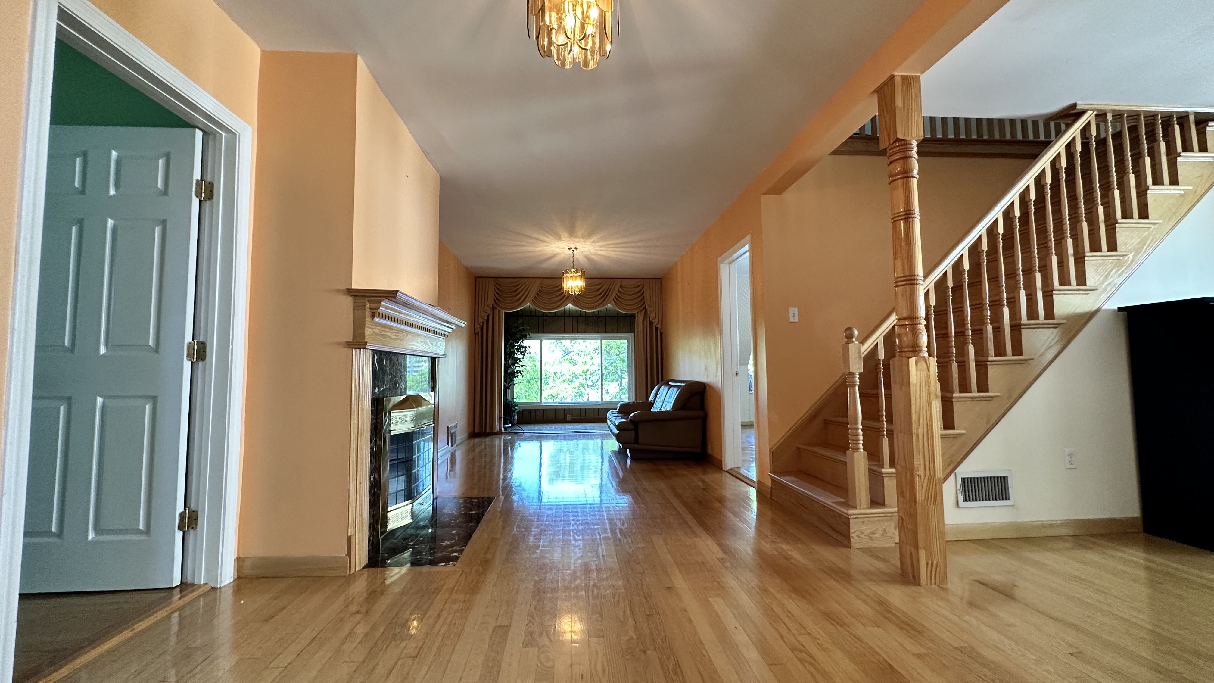 103 University Rd, Washington Square