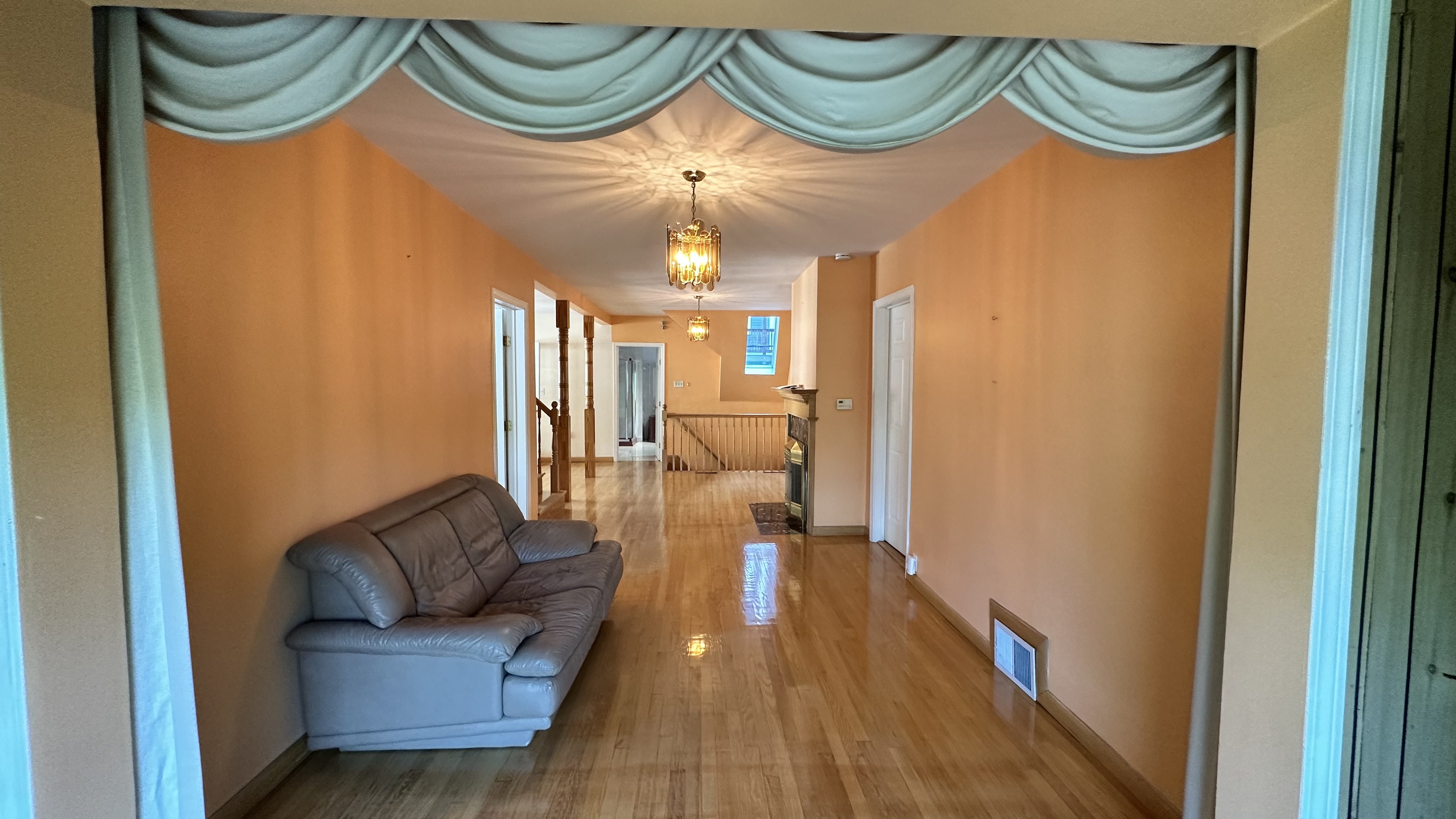 103 University Rd, Washington Square