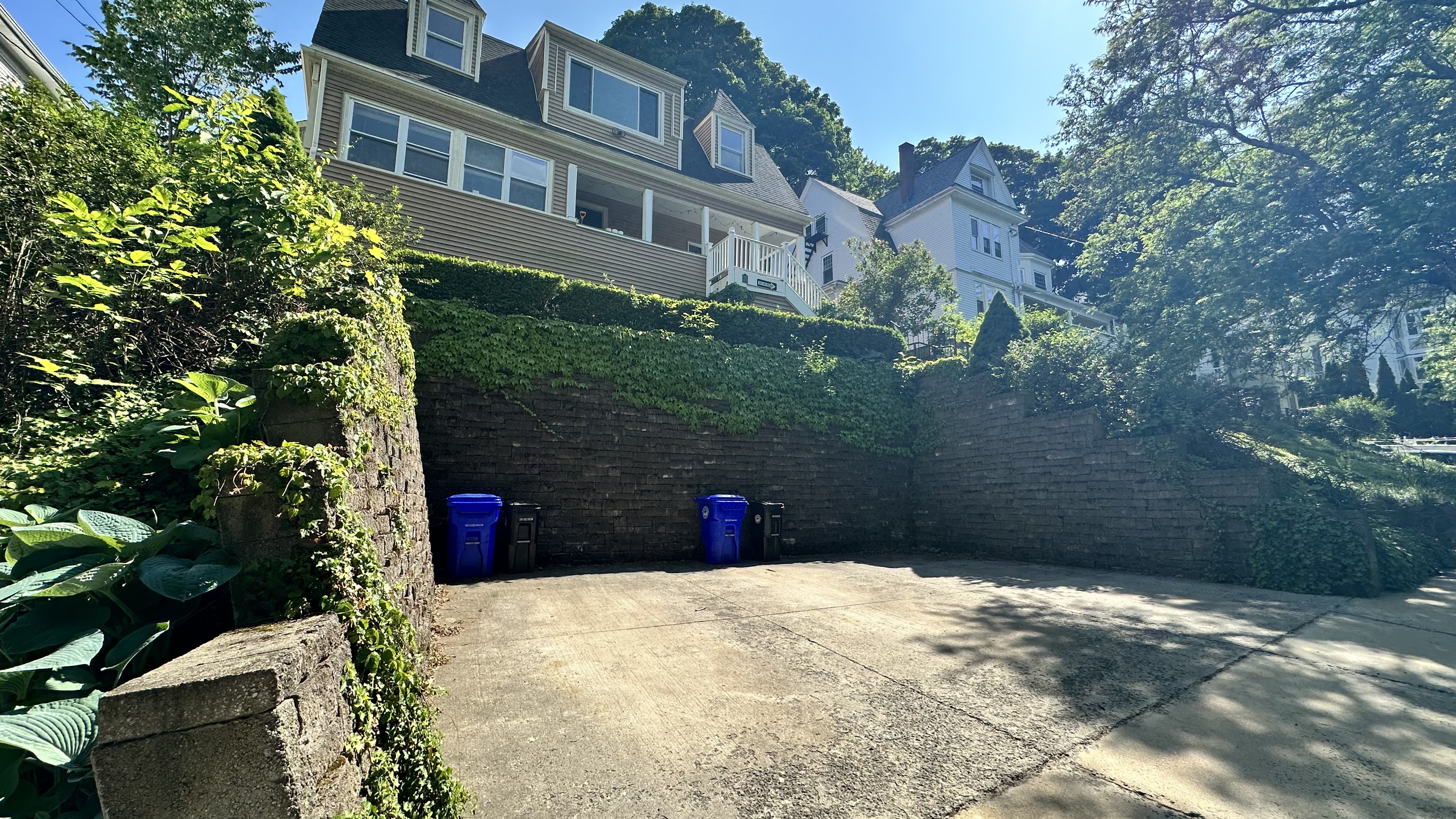 103 University Rd, Washington Square