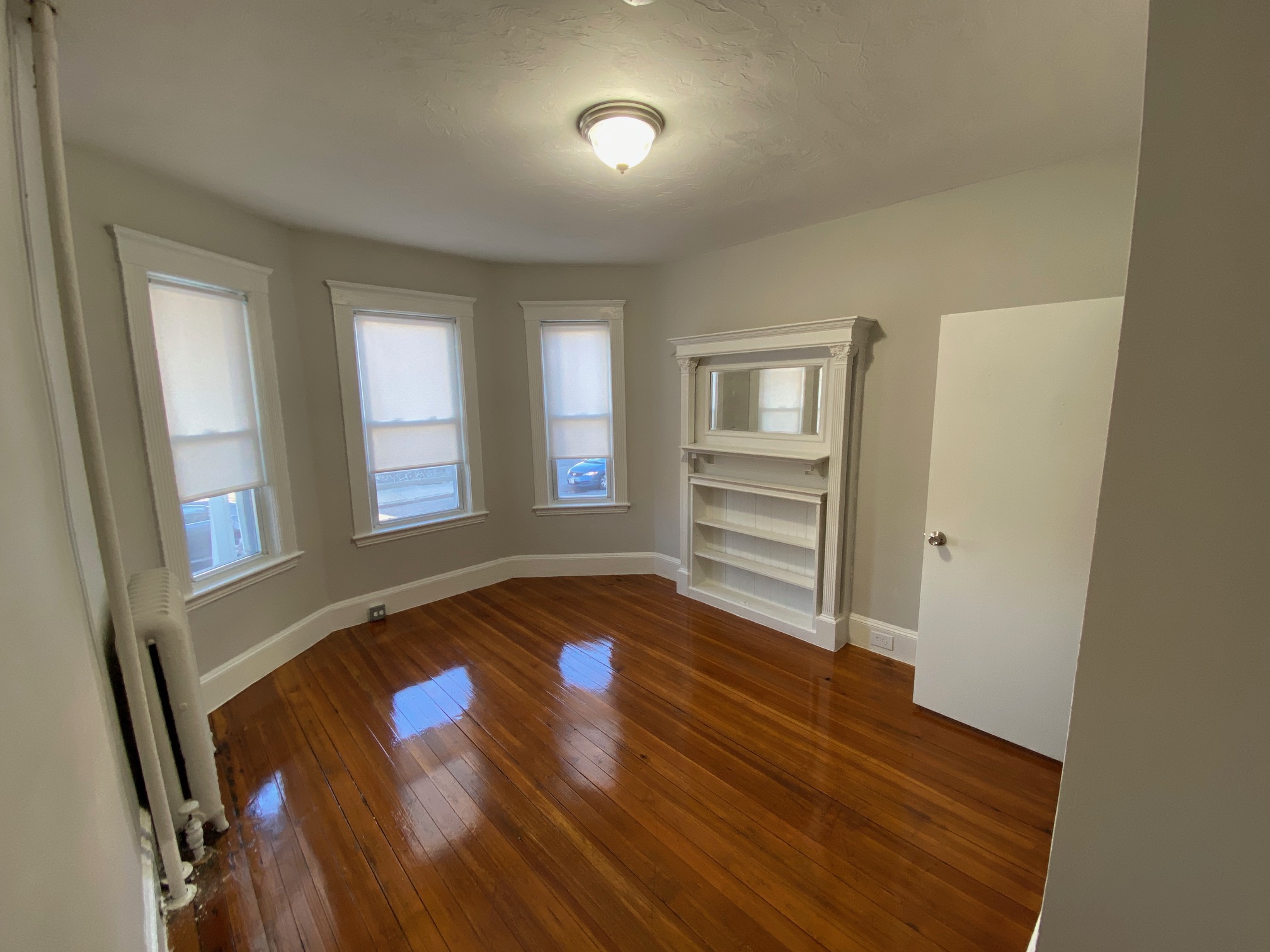 27 Linden St, Allston