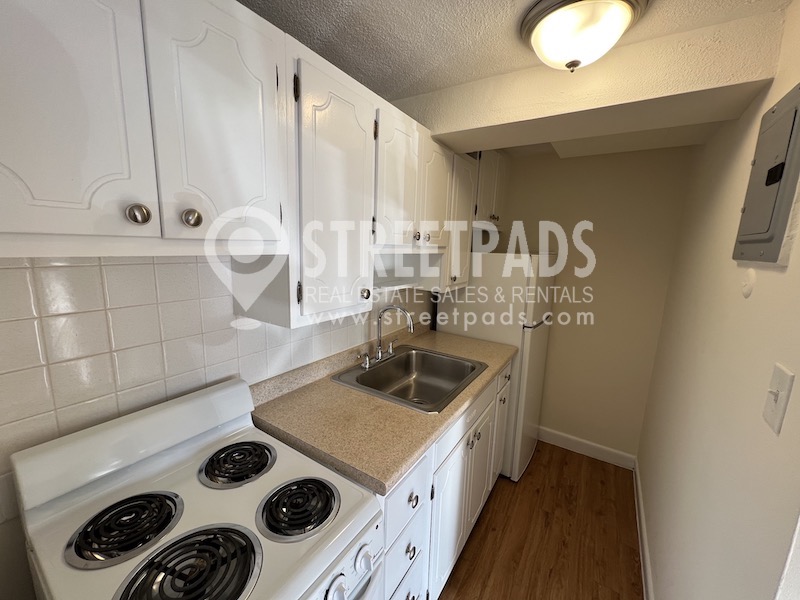 176 North Beacon St, Brighton