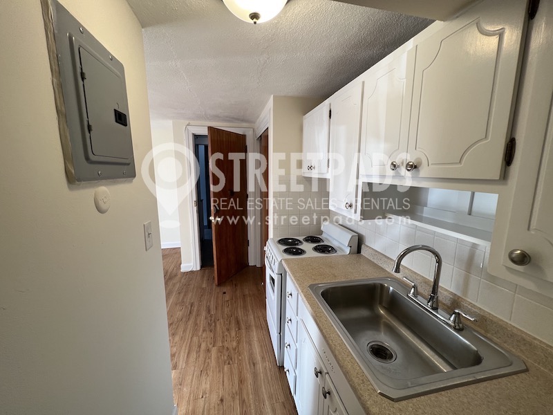 176 North Beacon St, Brighton