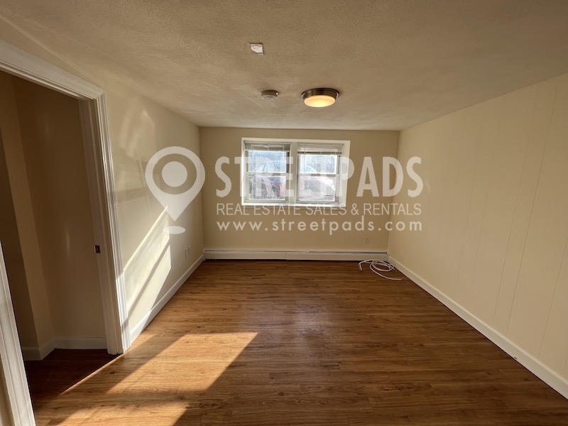 176 North Beacon St, Brighton