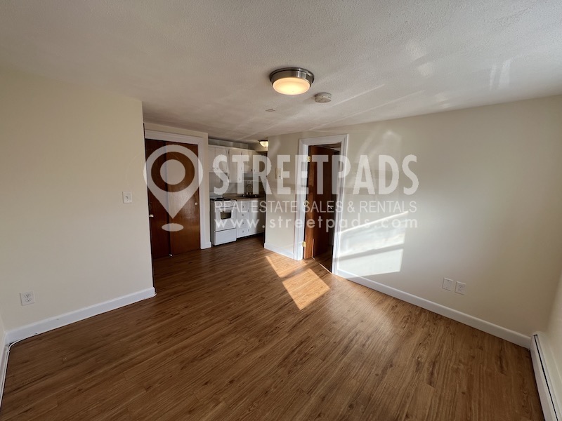 176 North Beacon St, Brighton