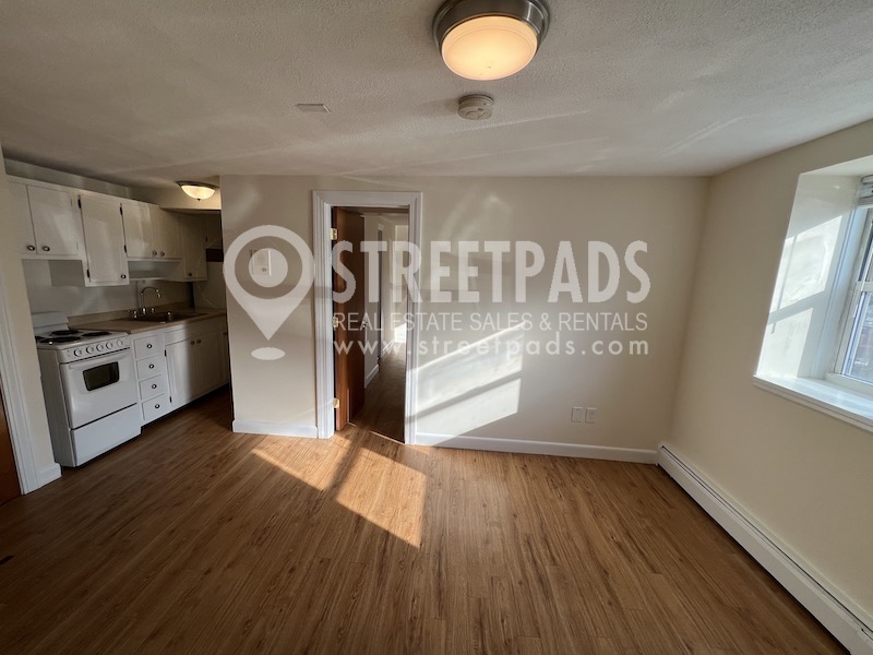 176 North Beacon St, Brighton