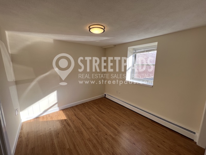 176 North Beacon St, Brighton