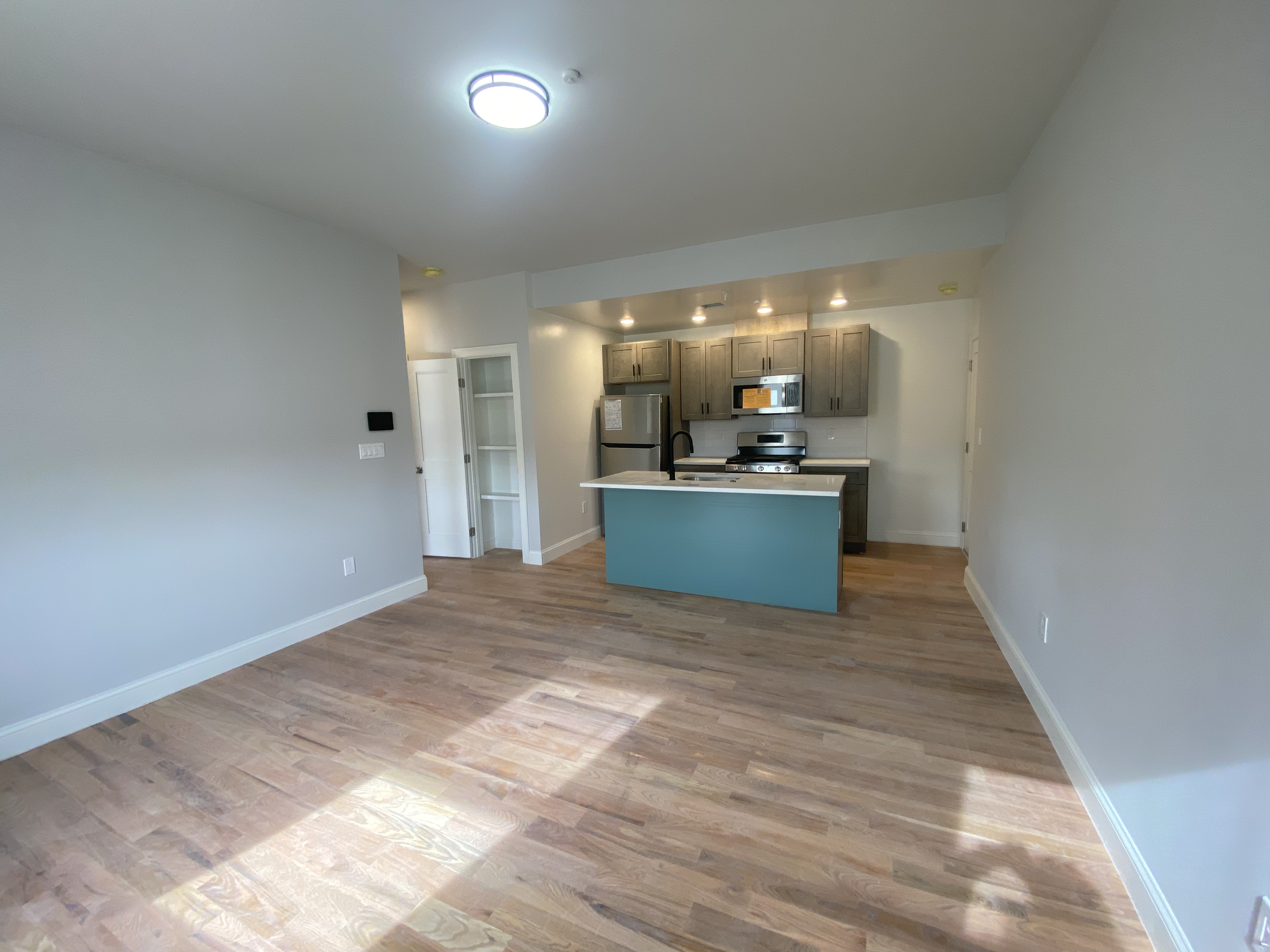 151 Crescent St, Waltham