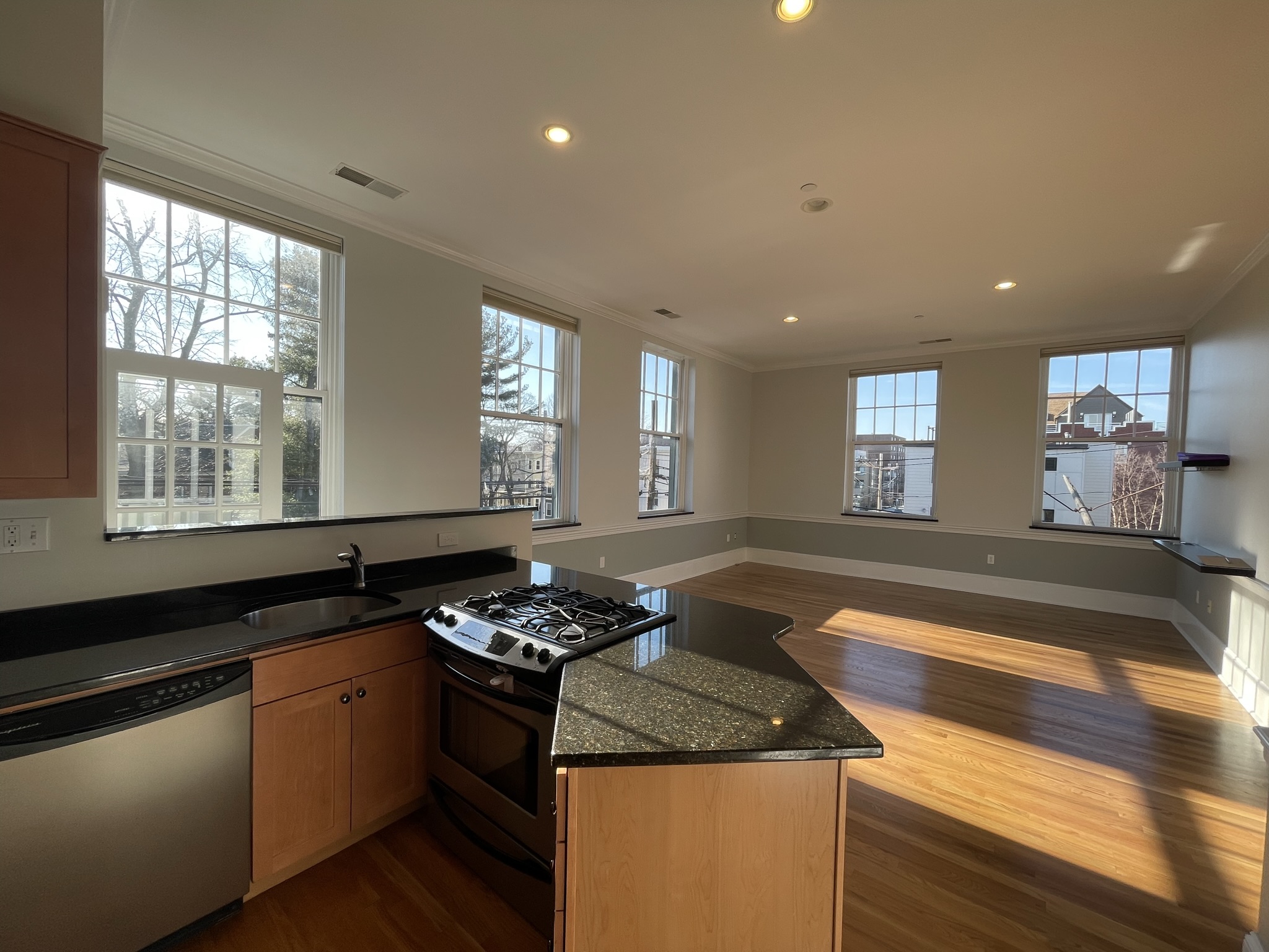 245 Beacon St, Porter Square