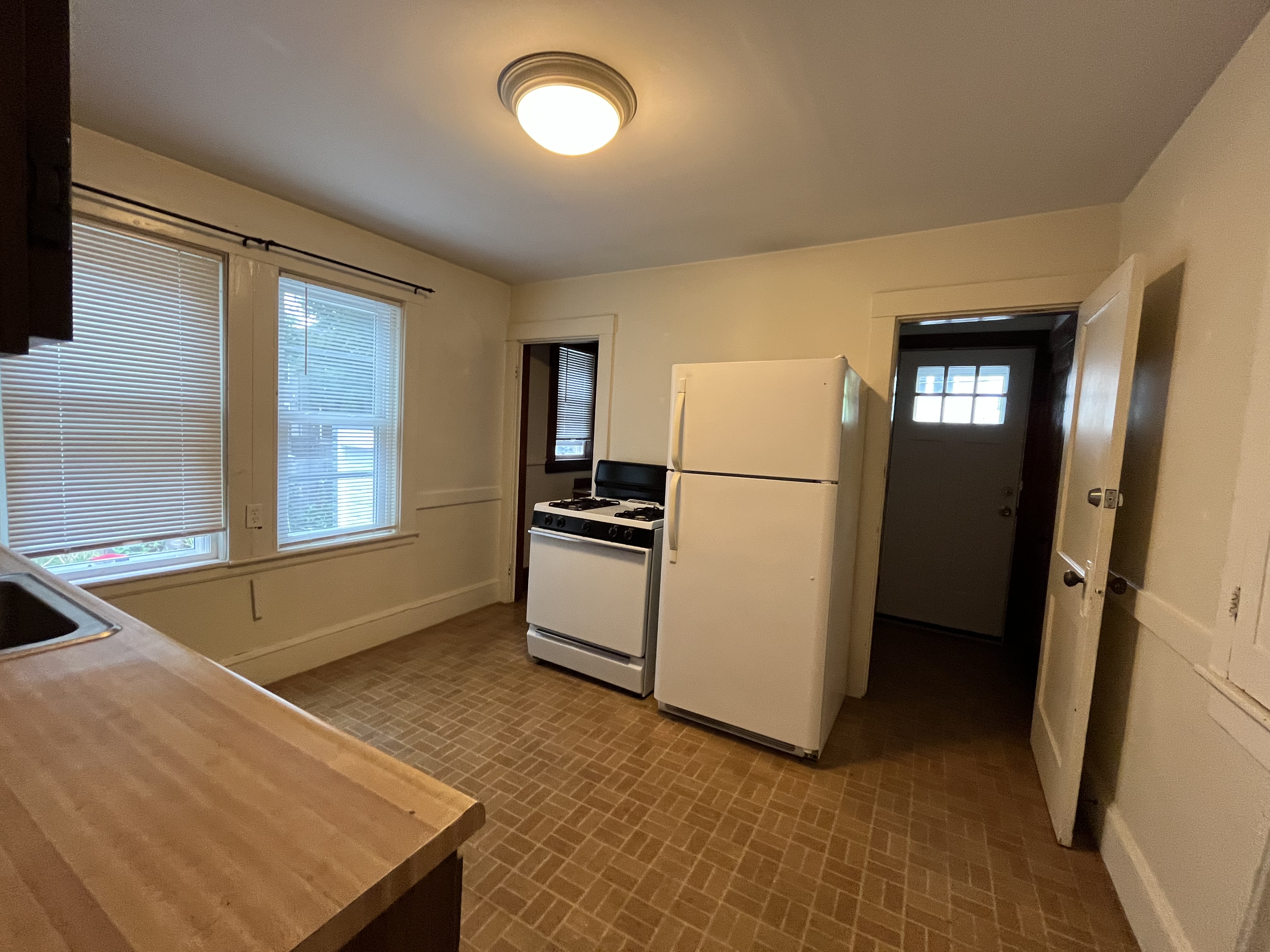 241 Tremont St, Newton